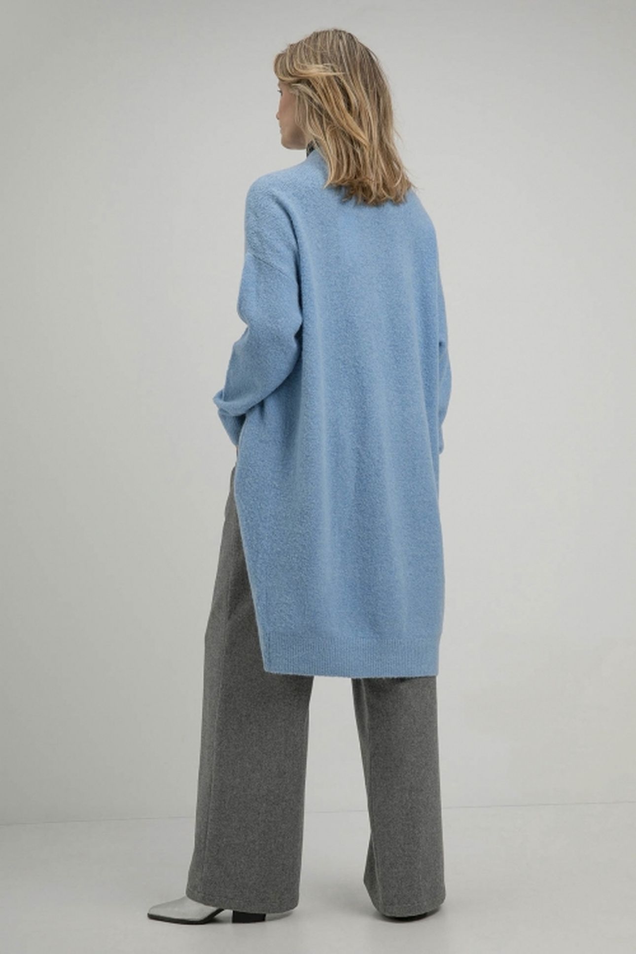 SJOUKJE CARDIGAN ICE BLUE 3