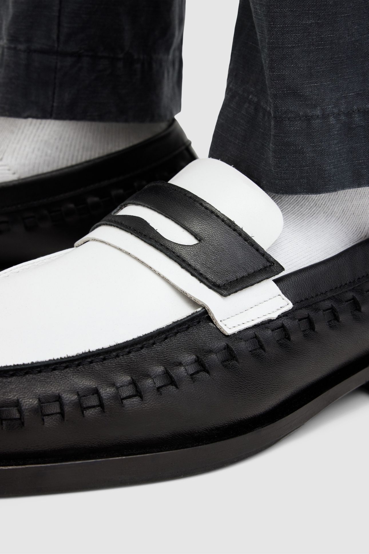 SAMMY LEATHER LOAFER BLACK/WHITE 5