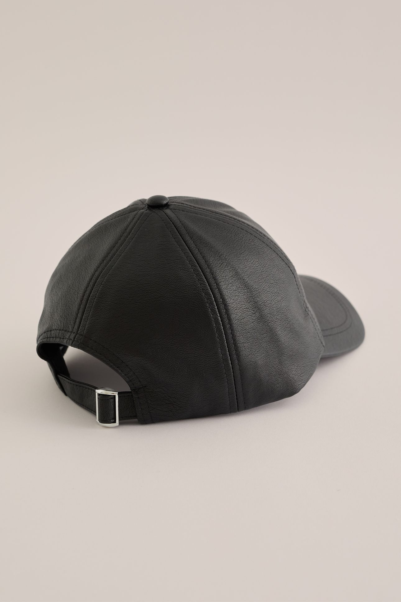 CAP BLACK 3