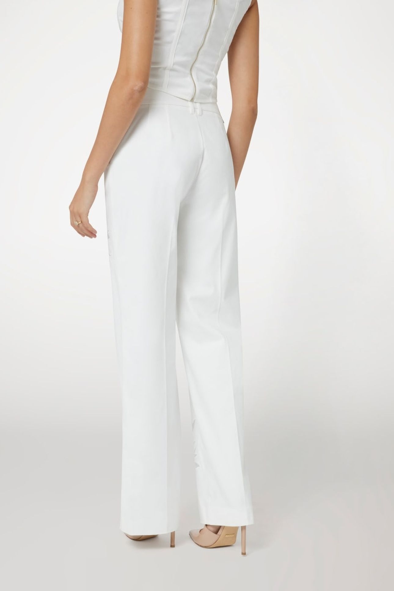 GLAM DE FLEUR FLARE PALE PEARL 4