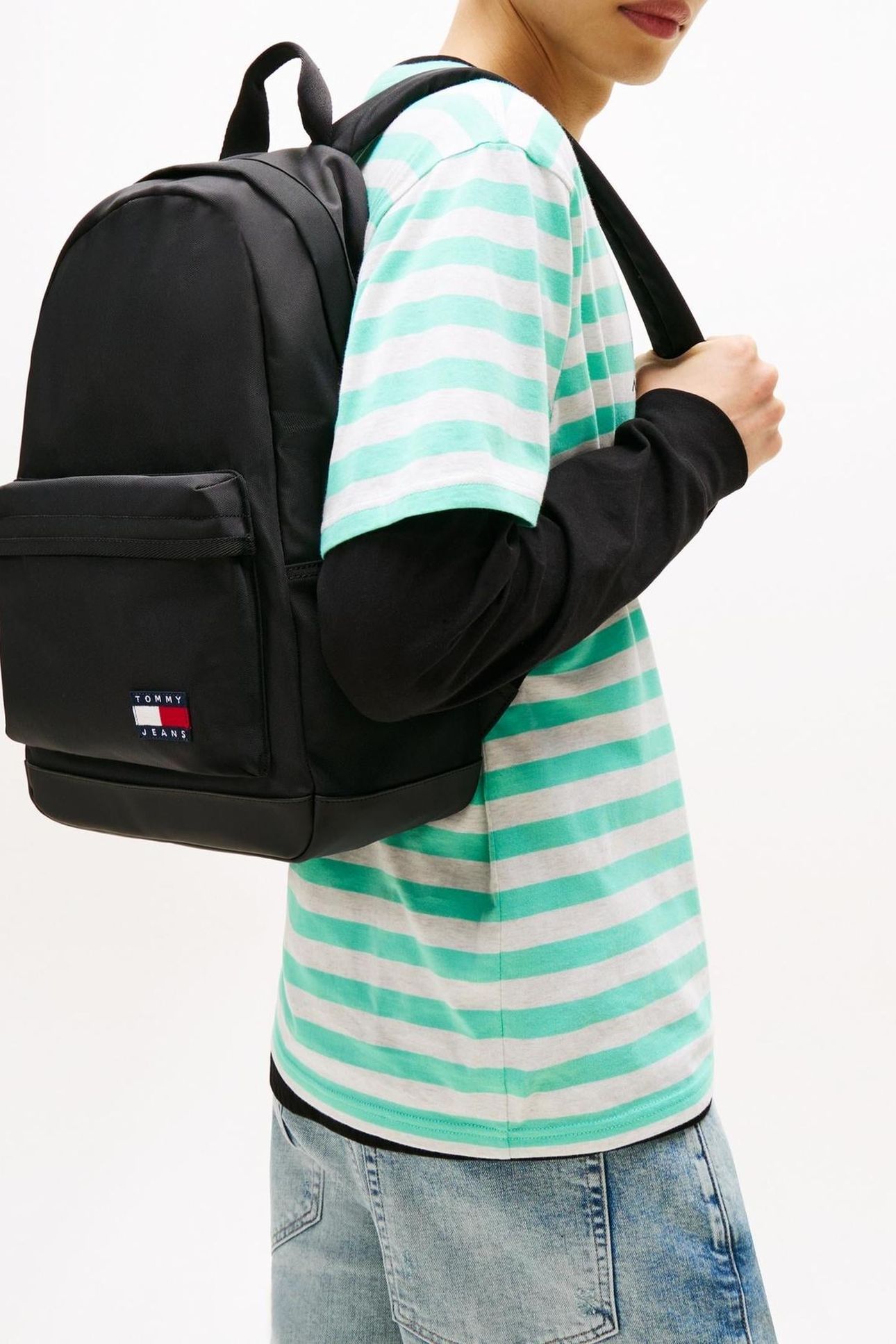 ESSENTIAL DAILY DOME BACKPACK BLACK 1