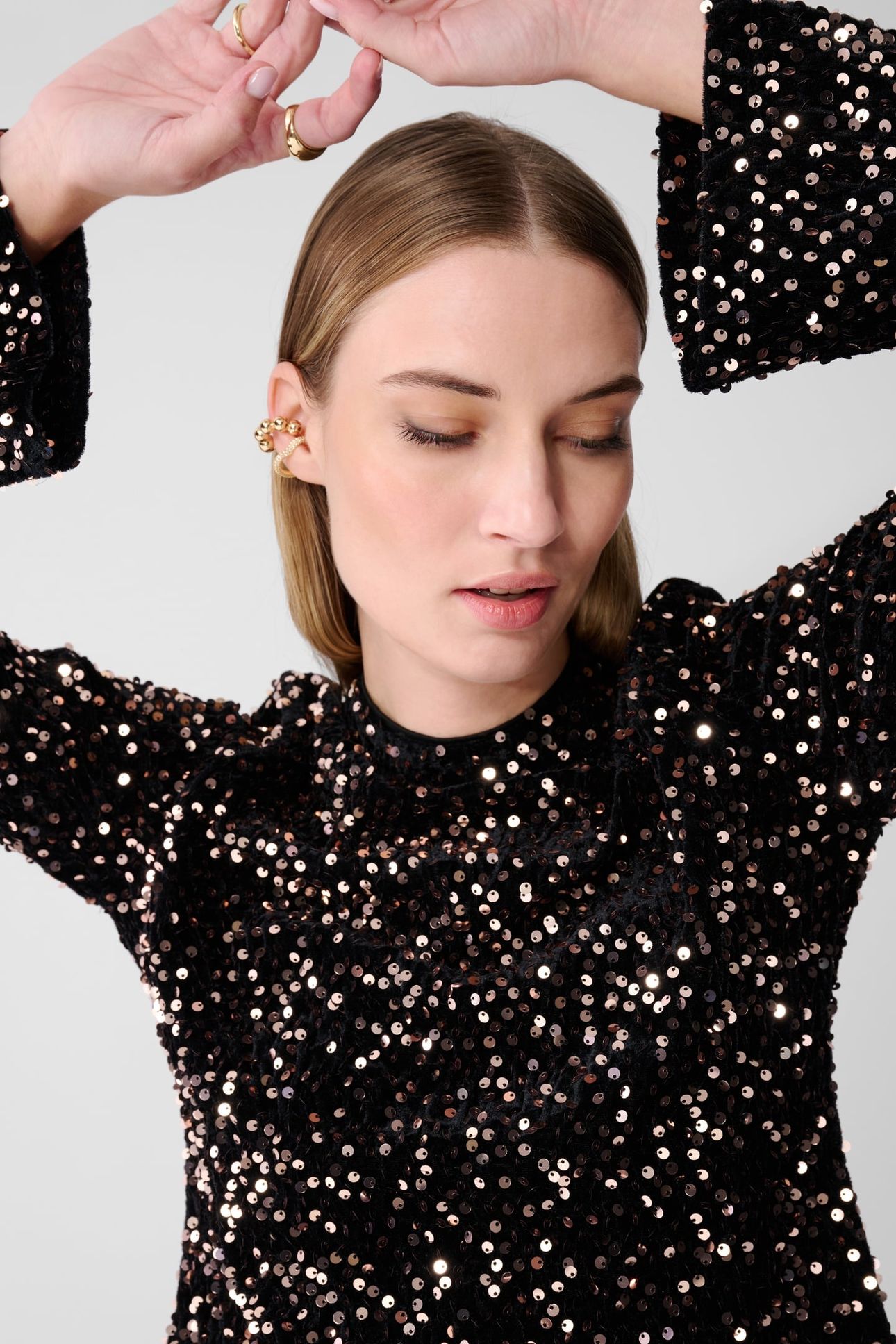 LA-SBCLEO FLARE SLEEVE TOP SILVER 6