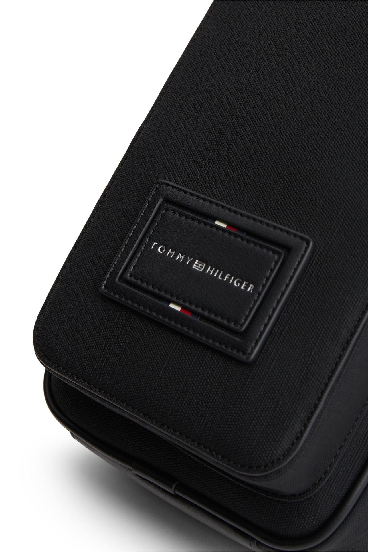 TH FOUNDATION SLINGBAG BLACK 4