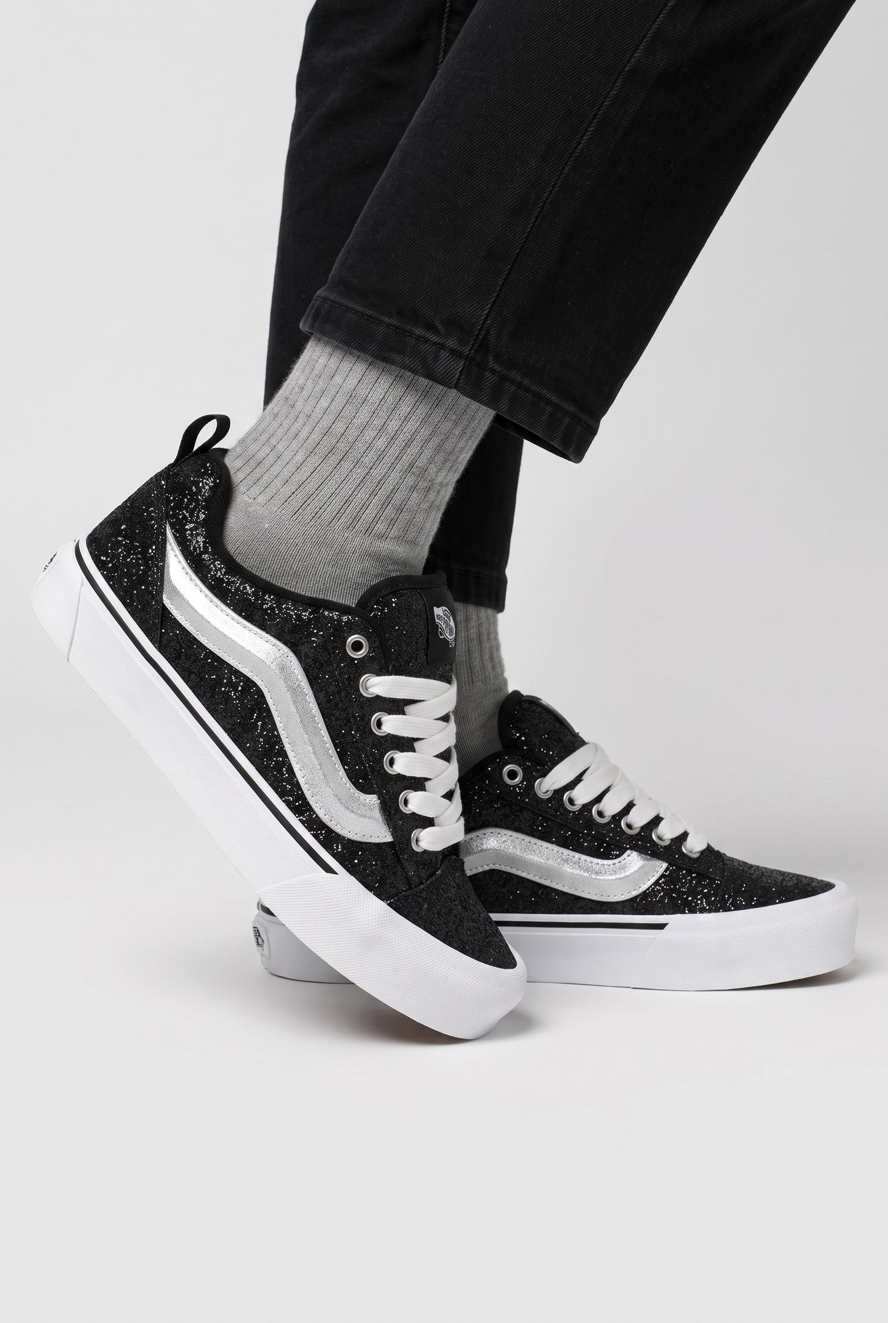 UNISEX KNU SKOOL BLACK 3