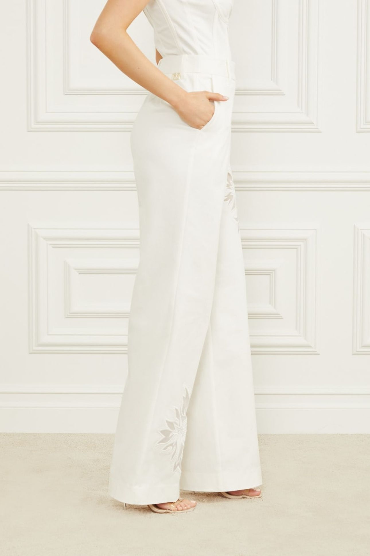 GLAM DE FLEUR FLARE PALE PEARL 5