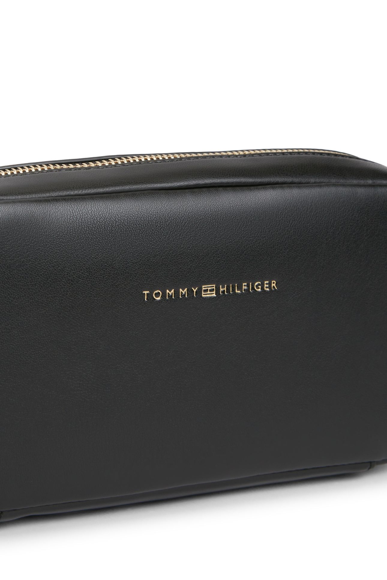 ESSENTIAL CAMERA BAG BLACK 4