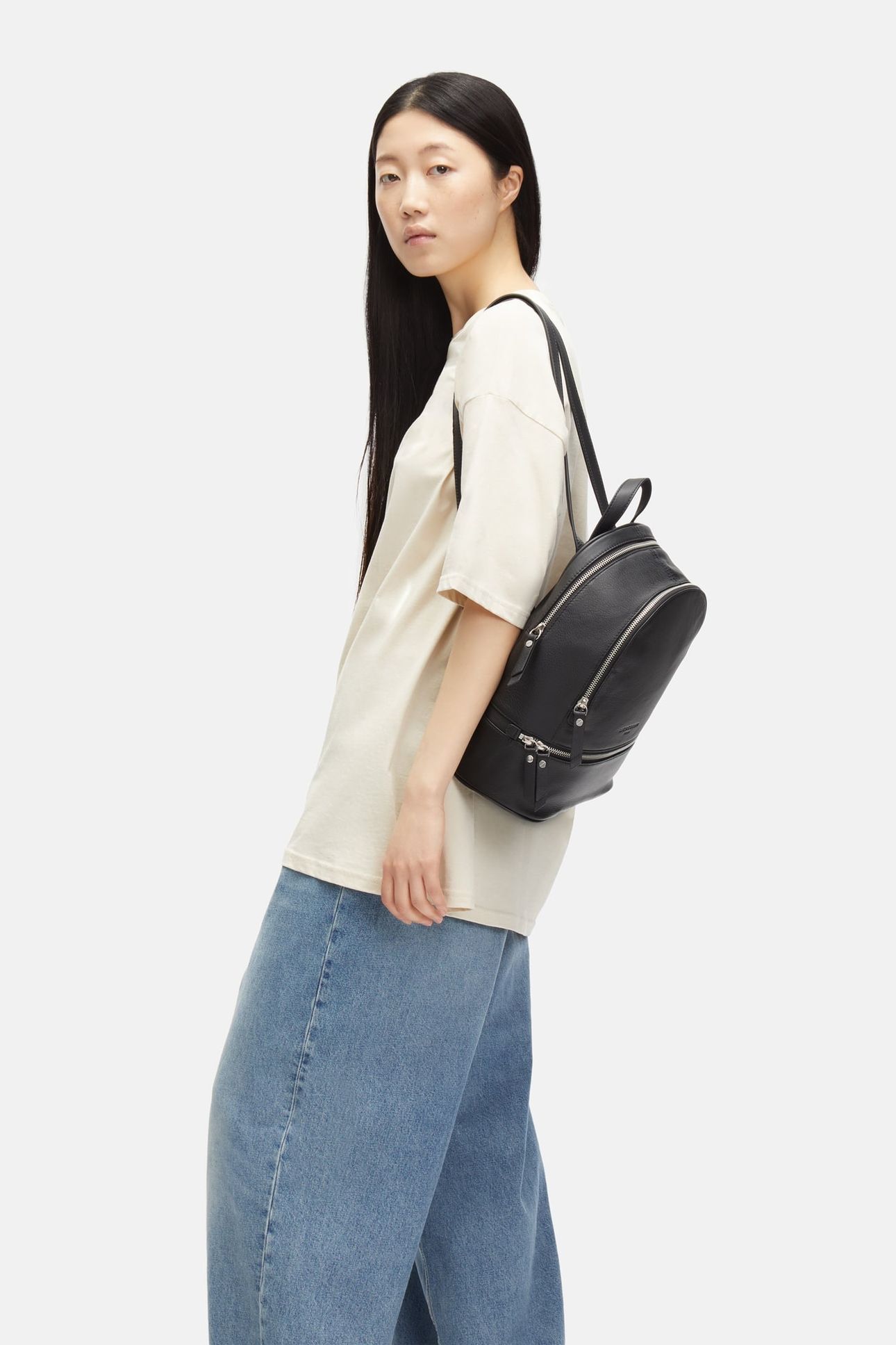 BACKPACK MEDIUM BLACK 1