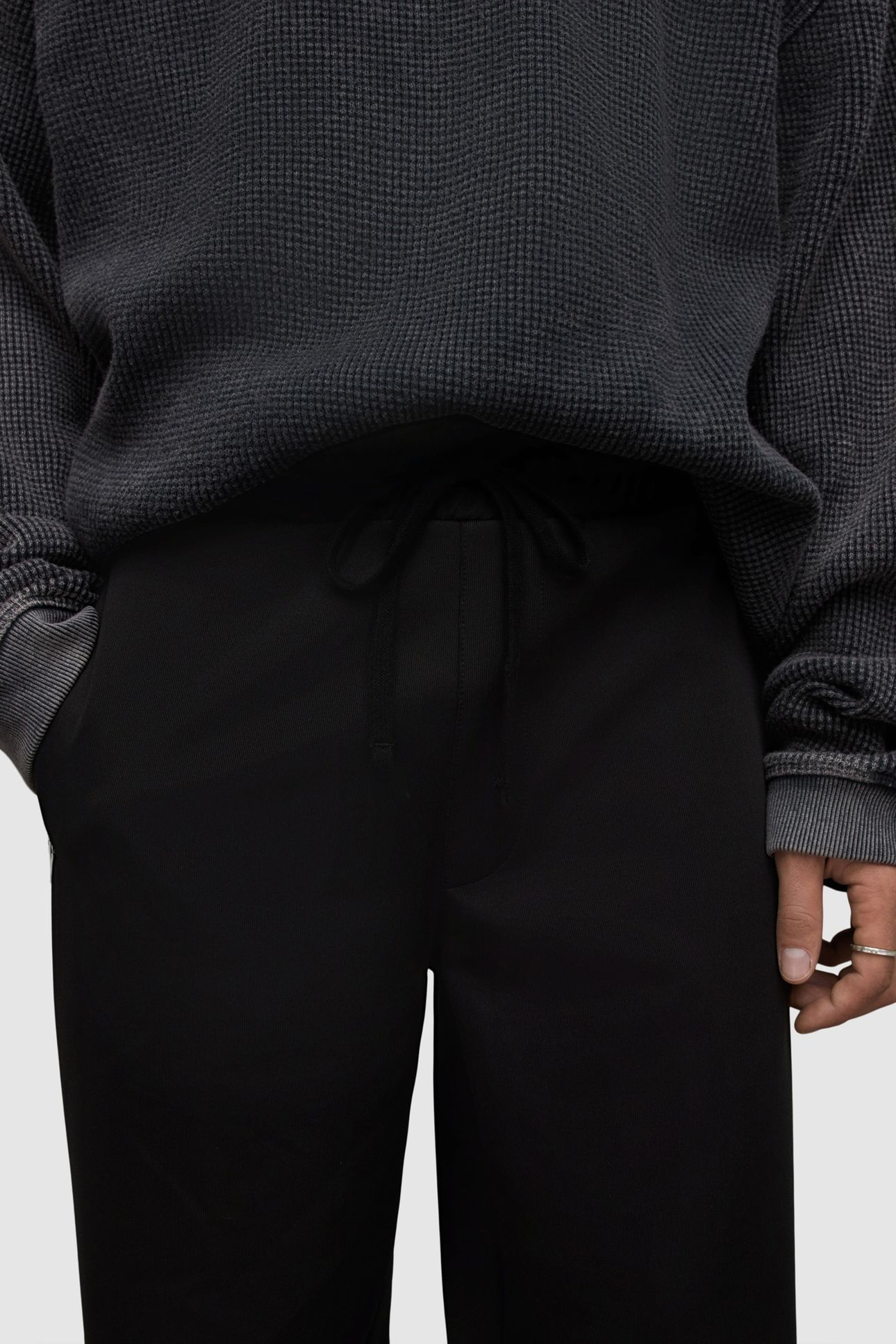 HUNTER SWEATPANT JET BLACK 7