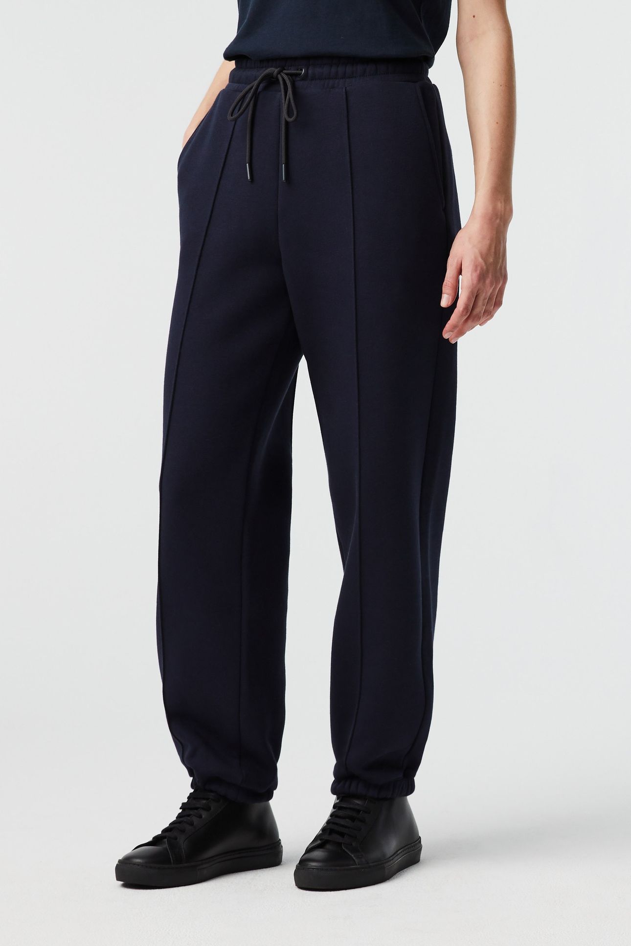 PERA V1.Y8.02 SWEAT PANTS/JOGGERS DARK NAVY 1