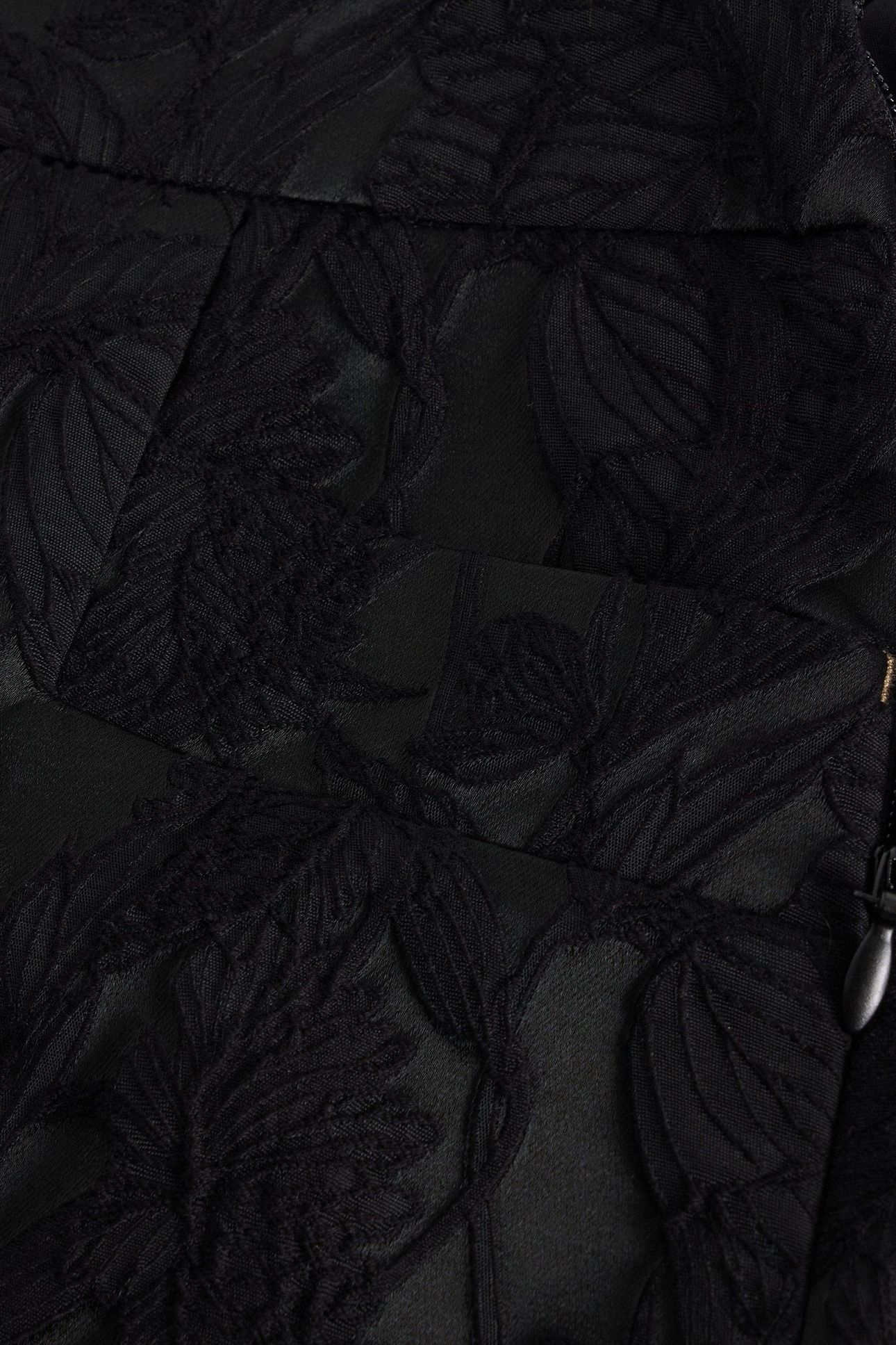 CORAL JACQUARD SKIRT PURE BLACK 7