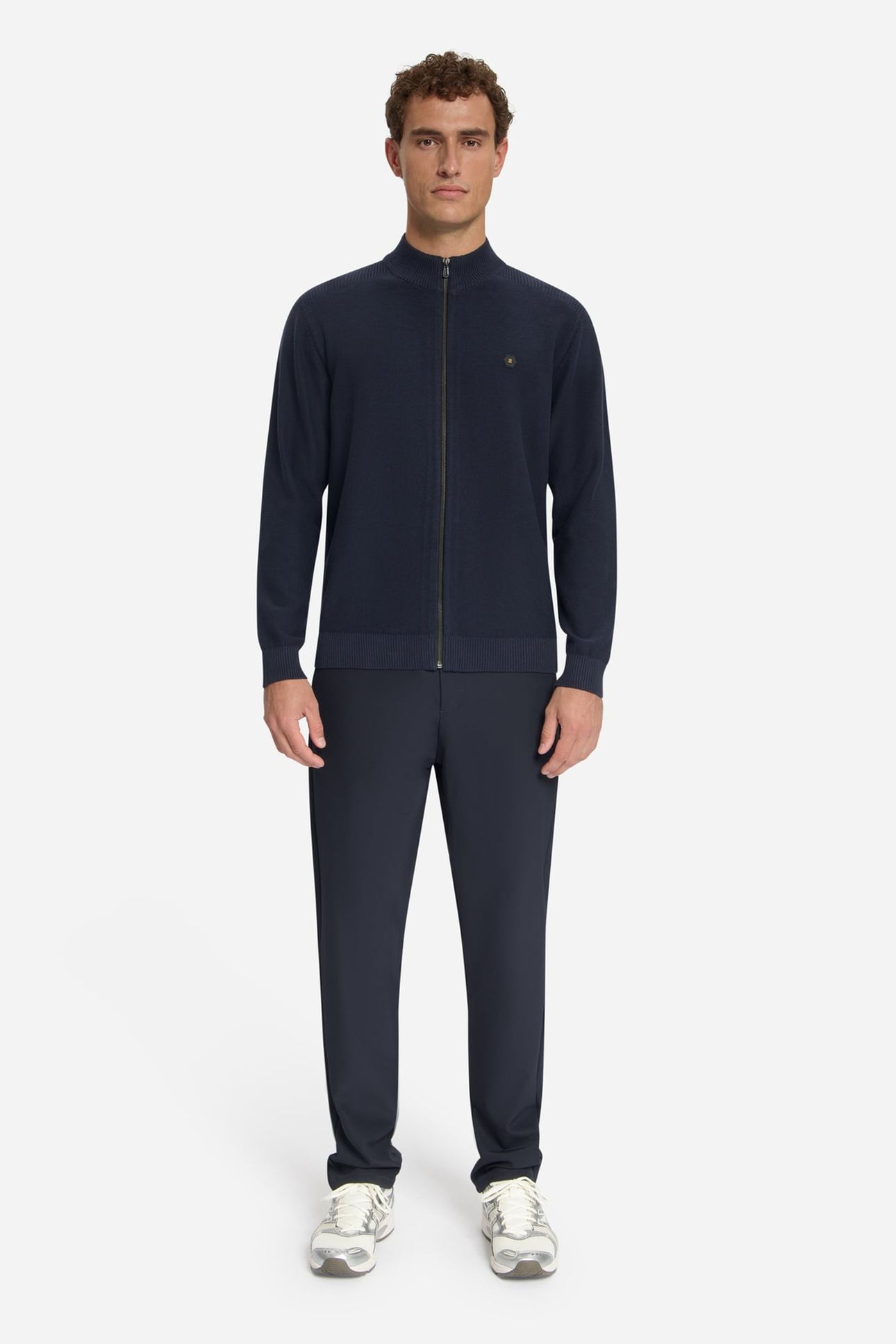 PULLOVER FULL ZIP SHOULDER DETAIL DARK NIGHT 1