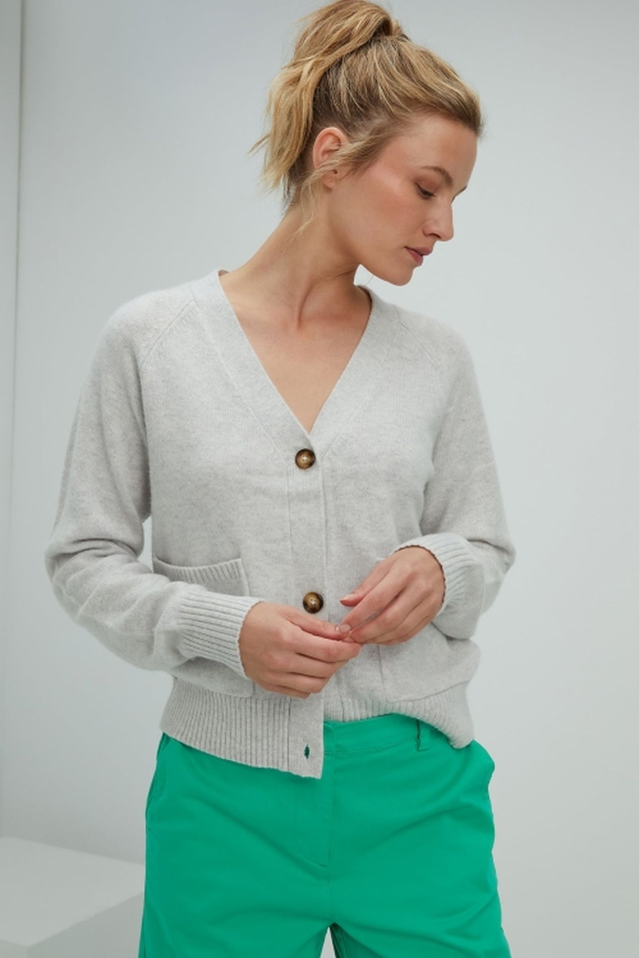 SIEP CARDIGAN LIGHT GREY 2