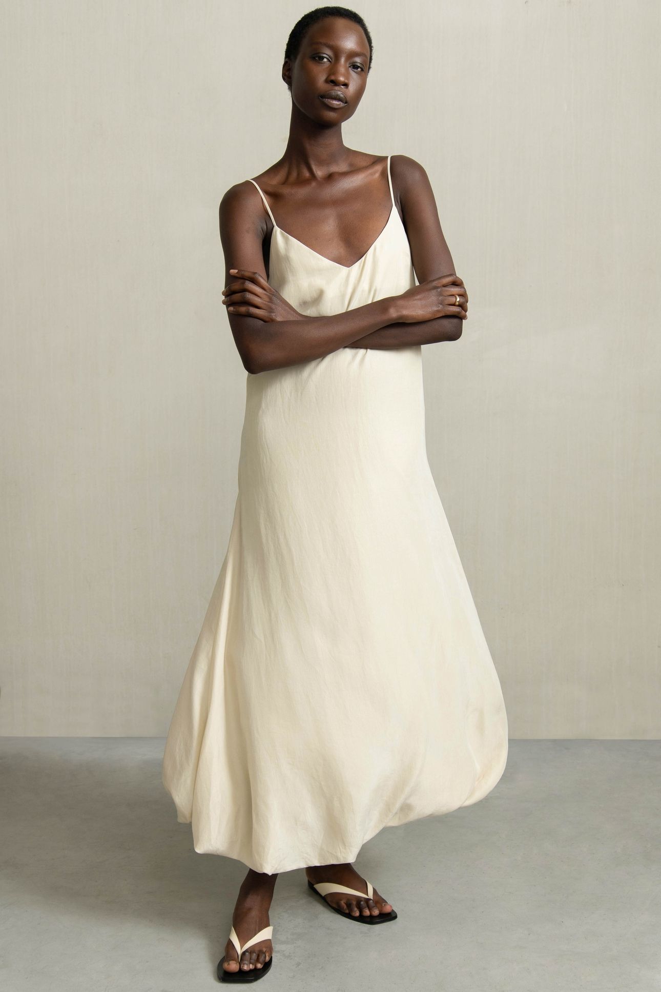 WHITLEY BEIGE 2