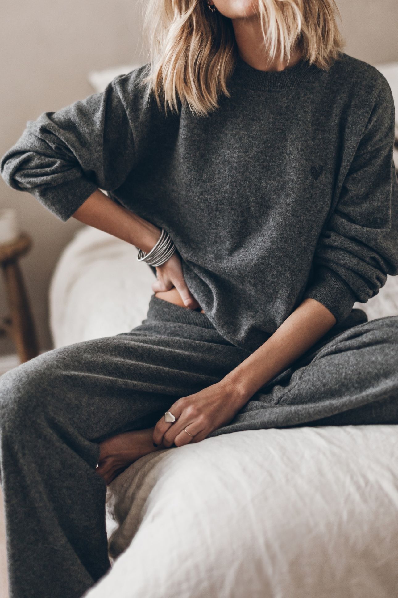 THE GREY CASHMERE KNITTED SWEATER GREY 1