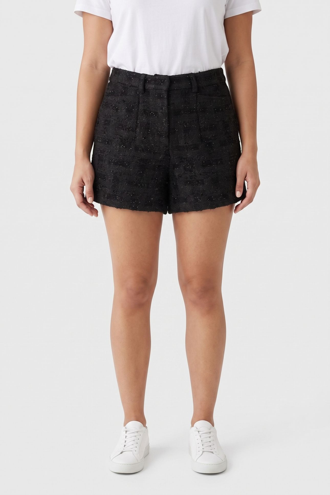 LOU SHORT BLACK 1