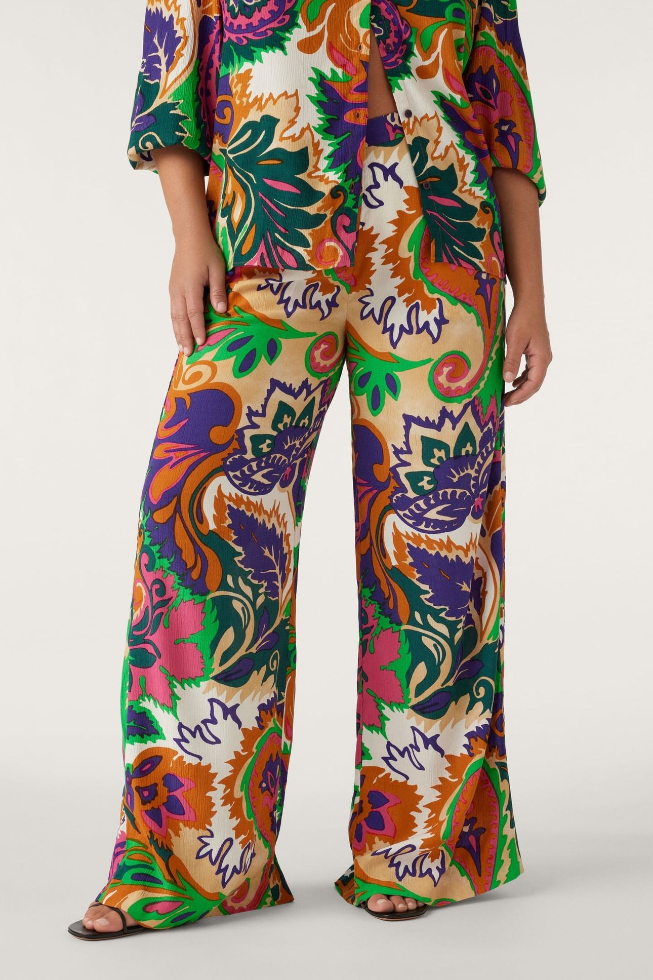 WIDE TROUSERS VERT 1