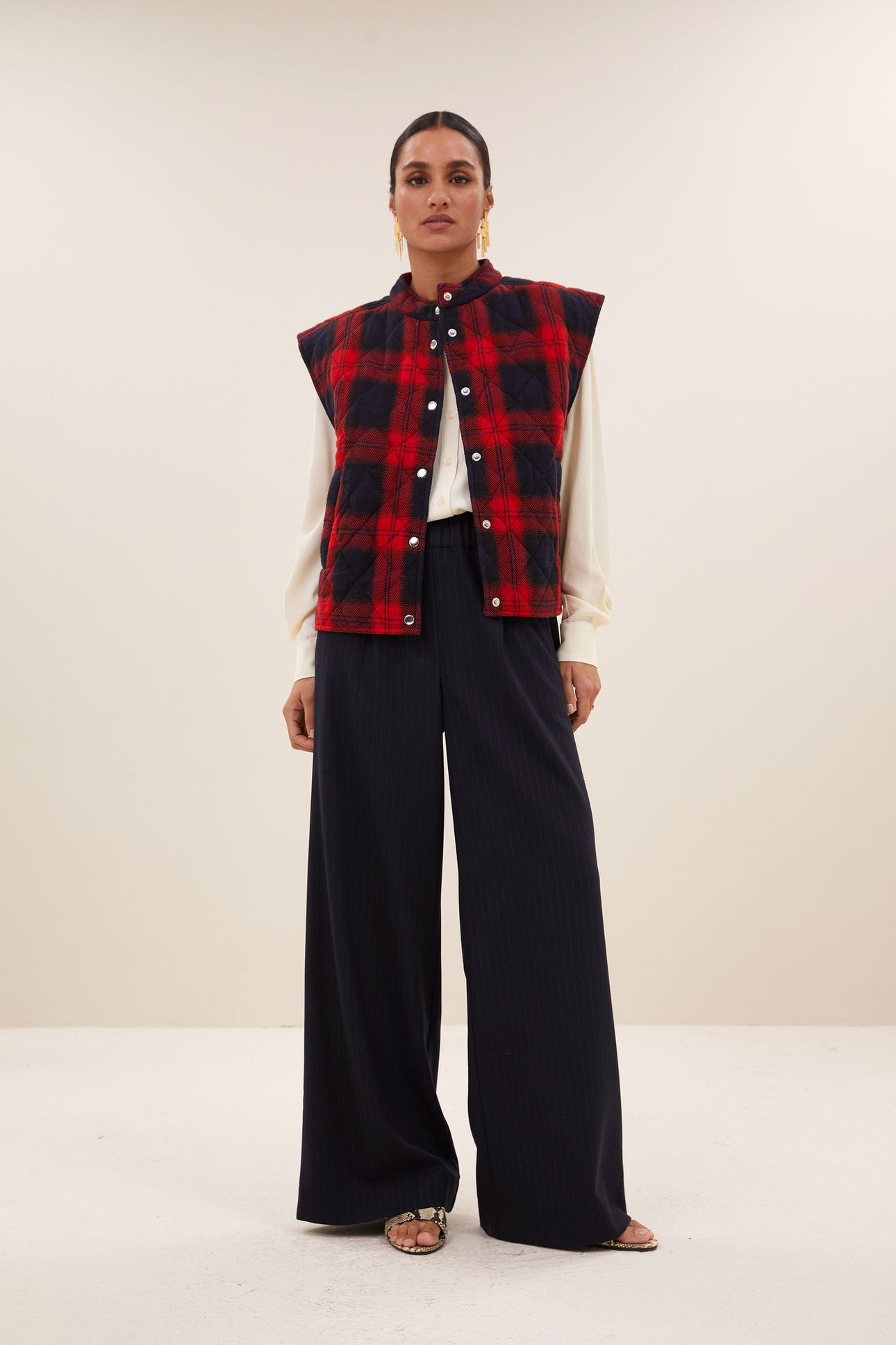 MAVE RED CHECK SLEEVELESS JACKET POPPY CHECK 3