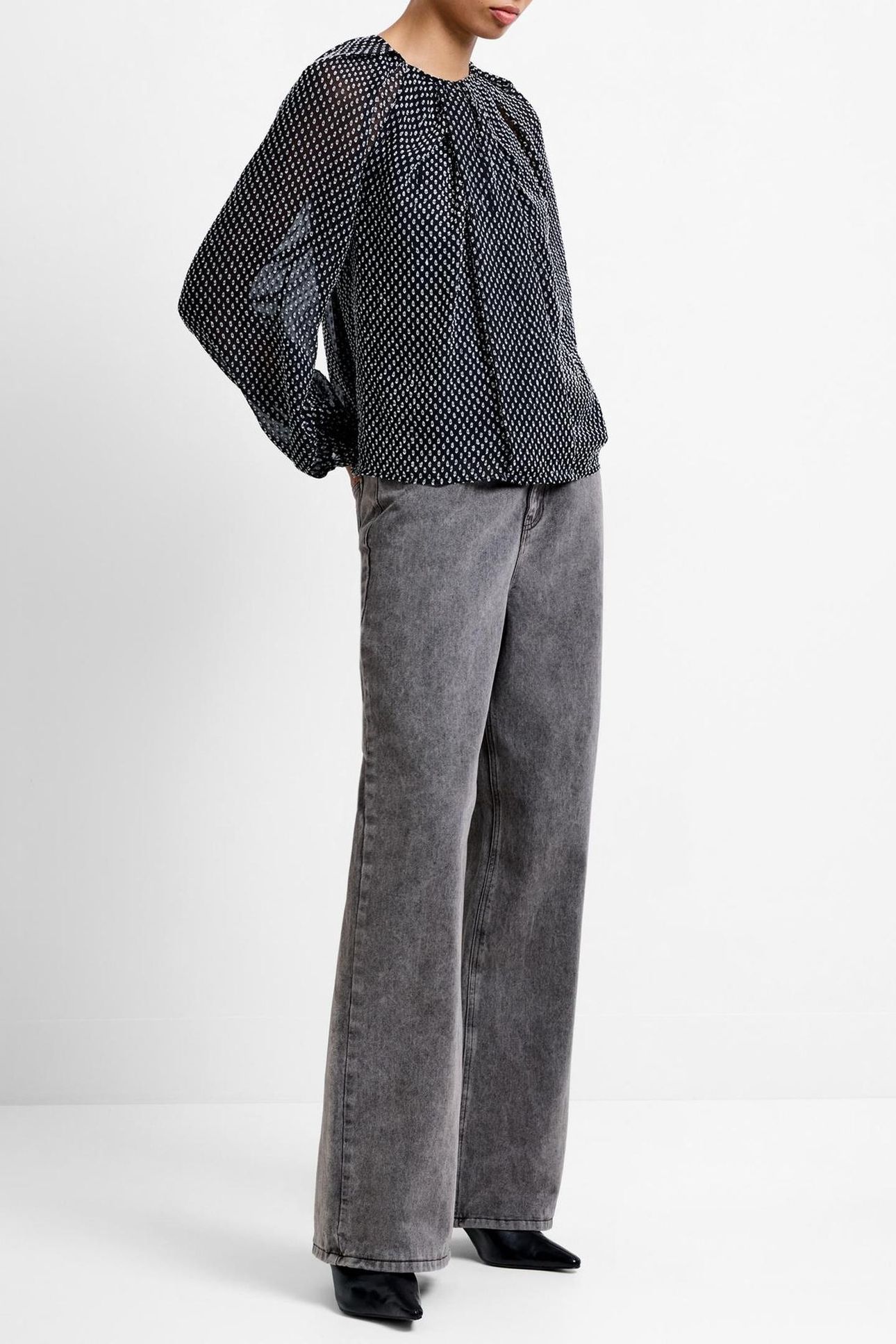 STACEY DOBBY TWIST TOP BLACK/LINEN WHITE 3