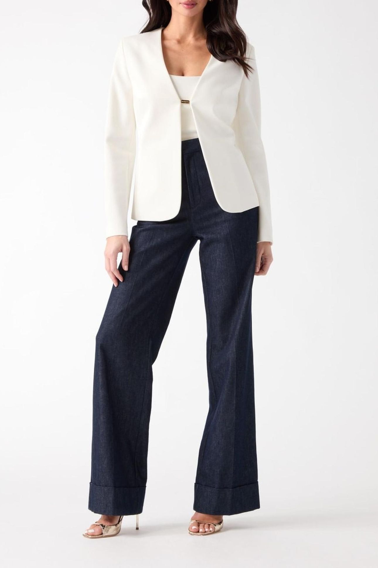 GWEN FRONT OPEN BLAZ WHITE PEAKS 1