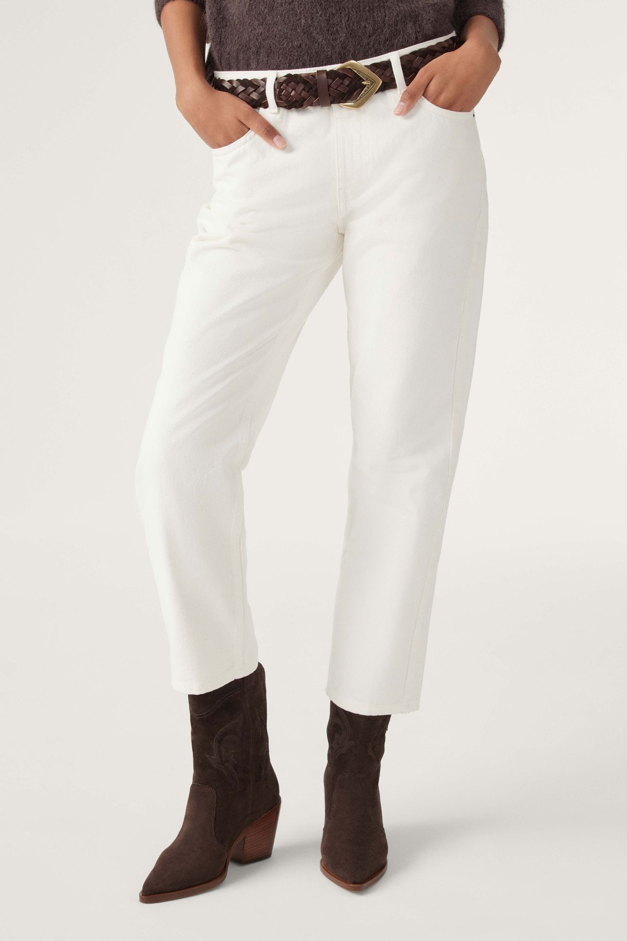STRAIGHT OFFWHITE 4