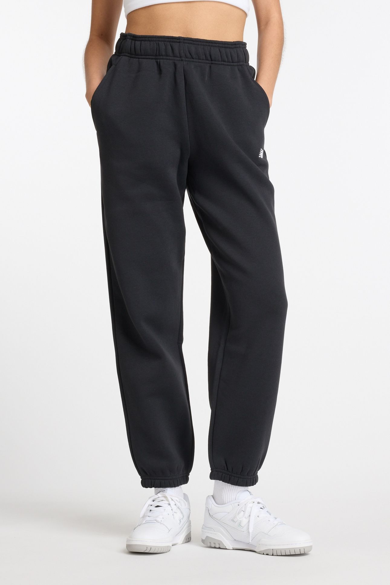 SPORT ESSENTIALS FLEECE JOGGER BLACK 2