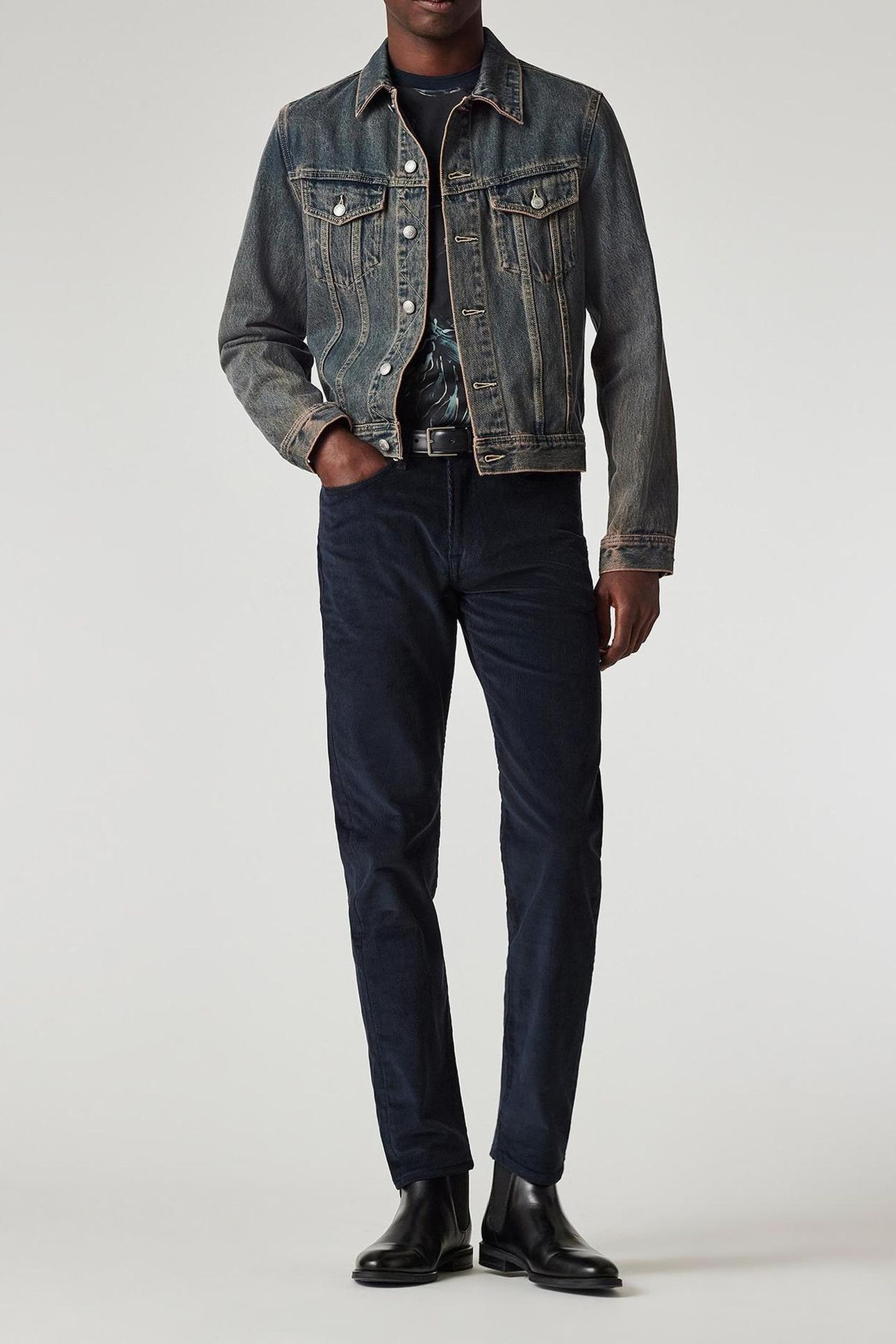 MENS TAPERED FIT JEAN VERY DARK NAVY 3