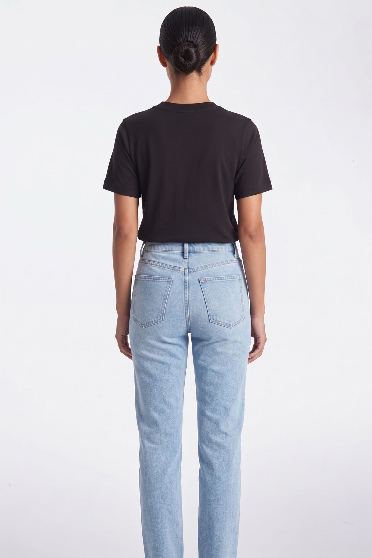 NAEMI SIGNATURE TSHIRT BLACK 2