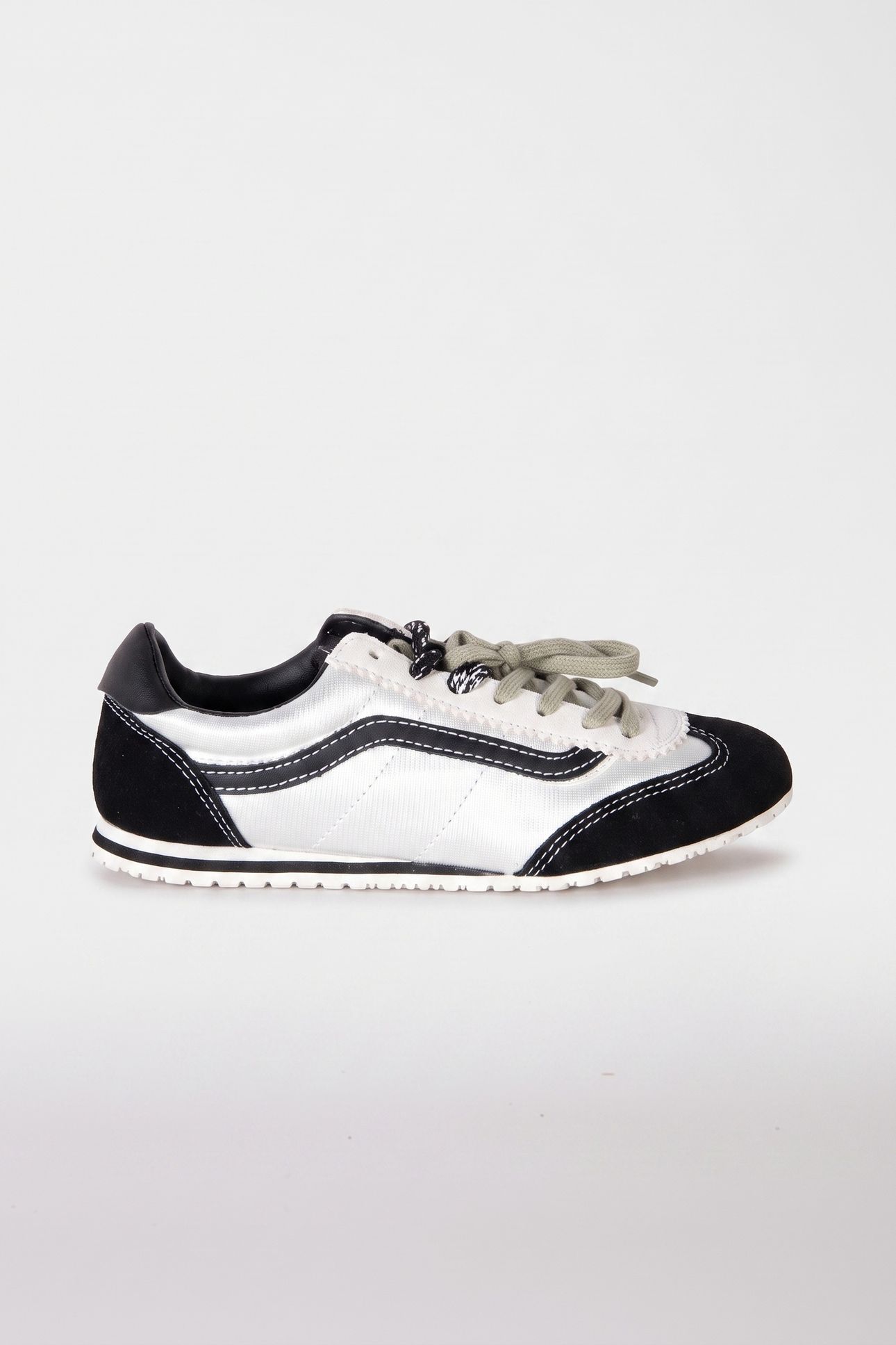 UNISEX SUPER LOWPRO BLACK 1