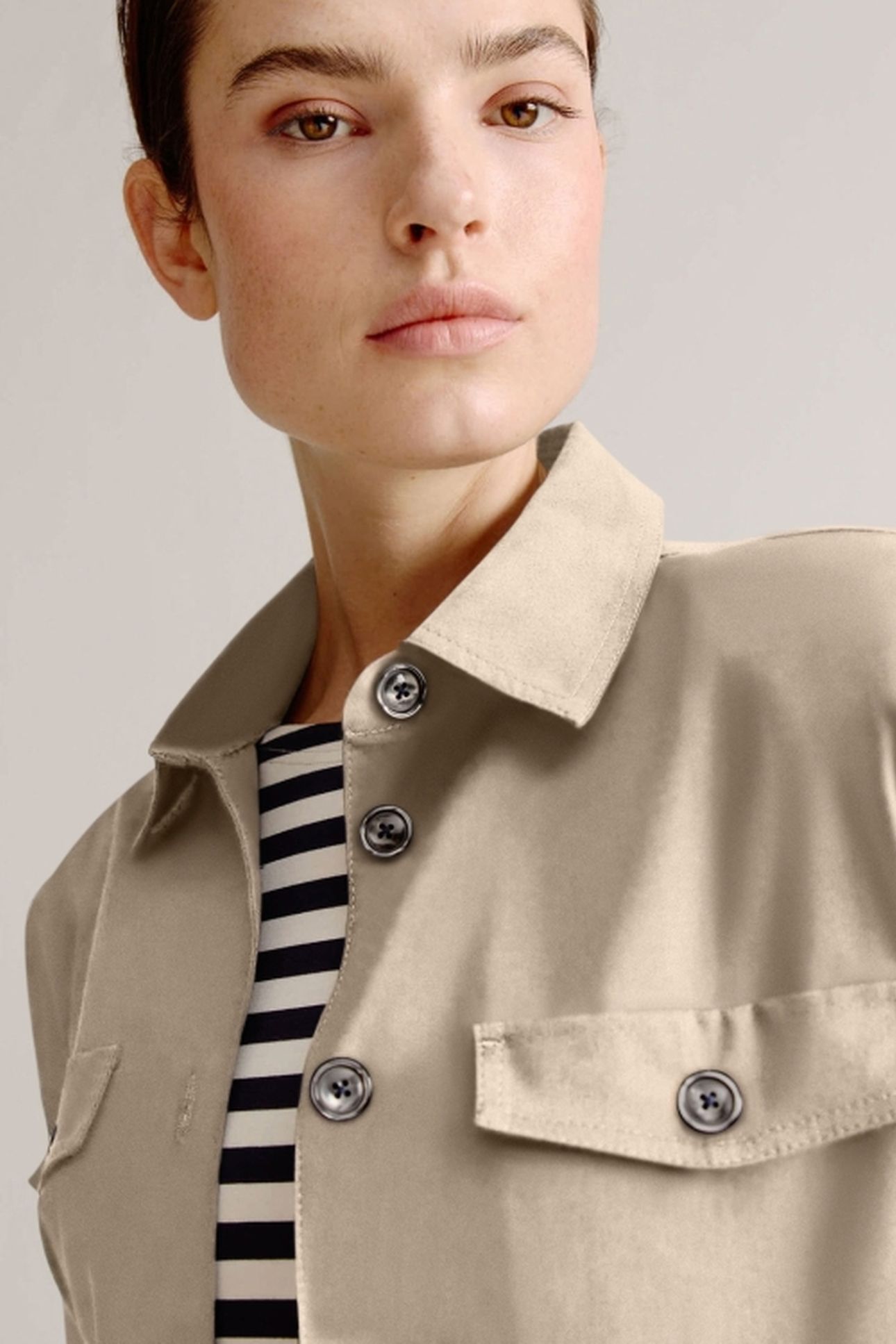 LOBKE JACKET LIGHT KHAKI 5