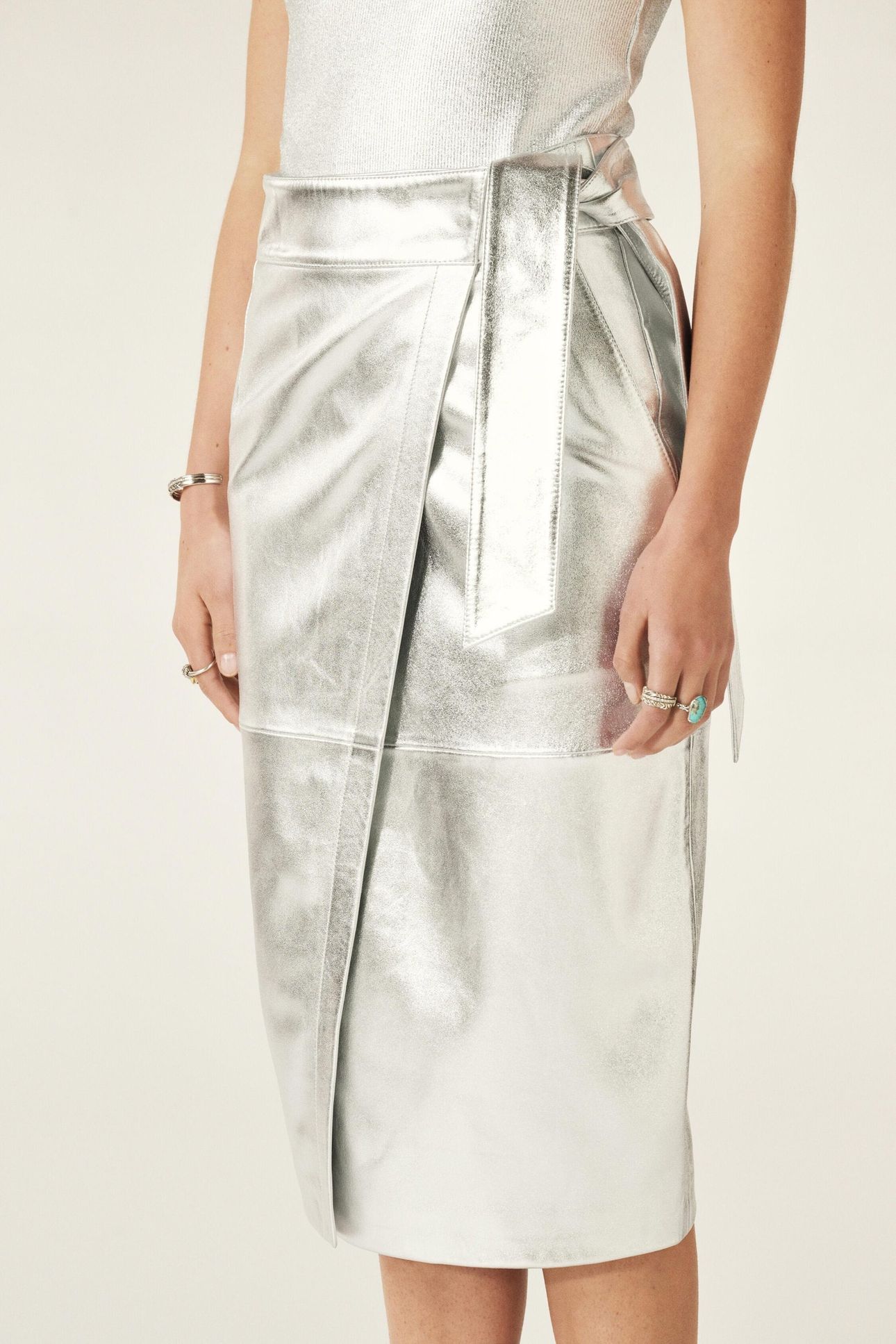 MID-LENGTH SKIRT SILVER 4