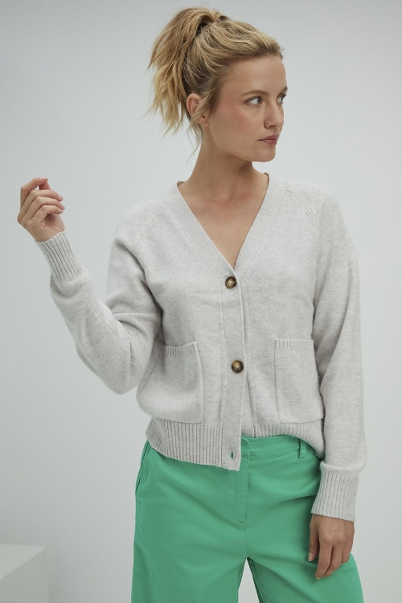 SIEP CARDIGAN LIGHT GREY 3
