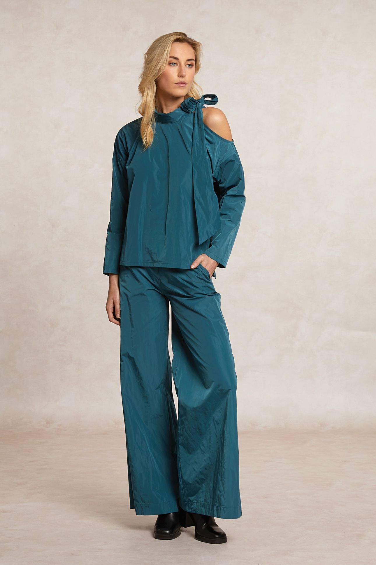 TAFFETA BLOUSE WITH BOW GREEN 1