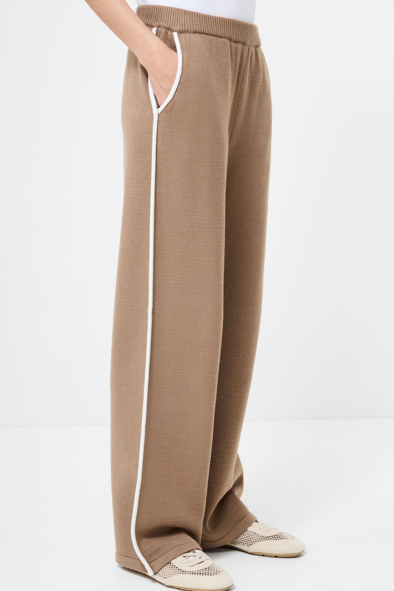 JORDAN WIDE LEG TRSR CAMEL/PORCELAIN CRM 4