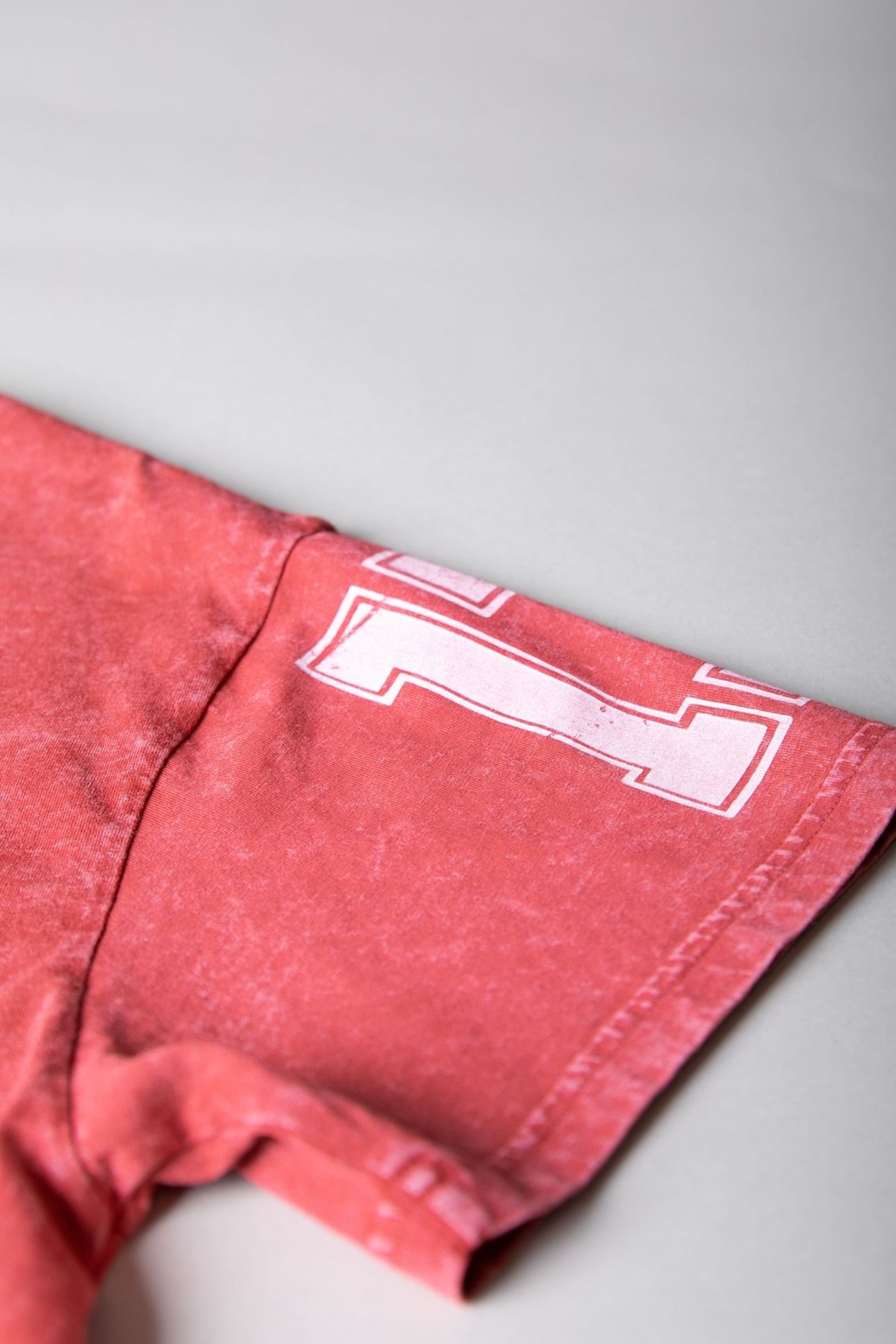 LOGO BLOCK ACID WASH LOOSEFIT TEE RACING RED 6