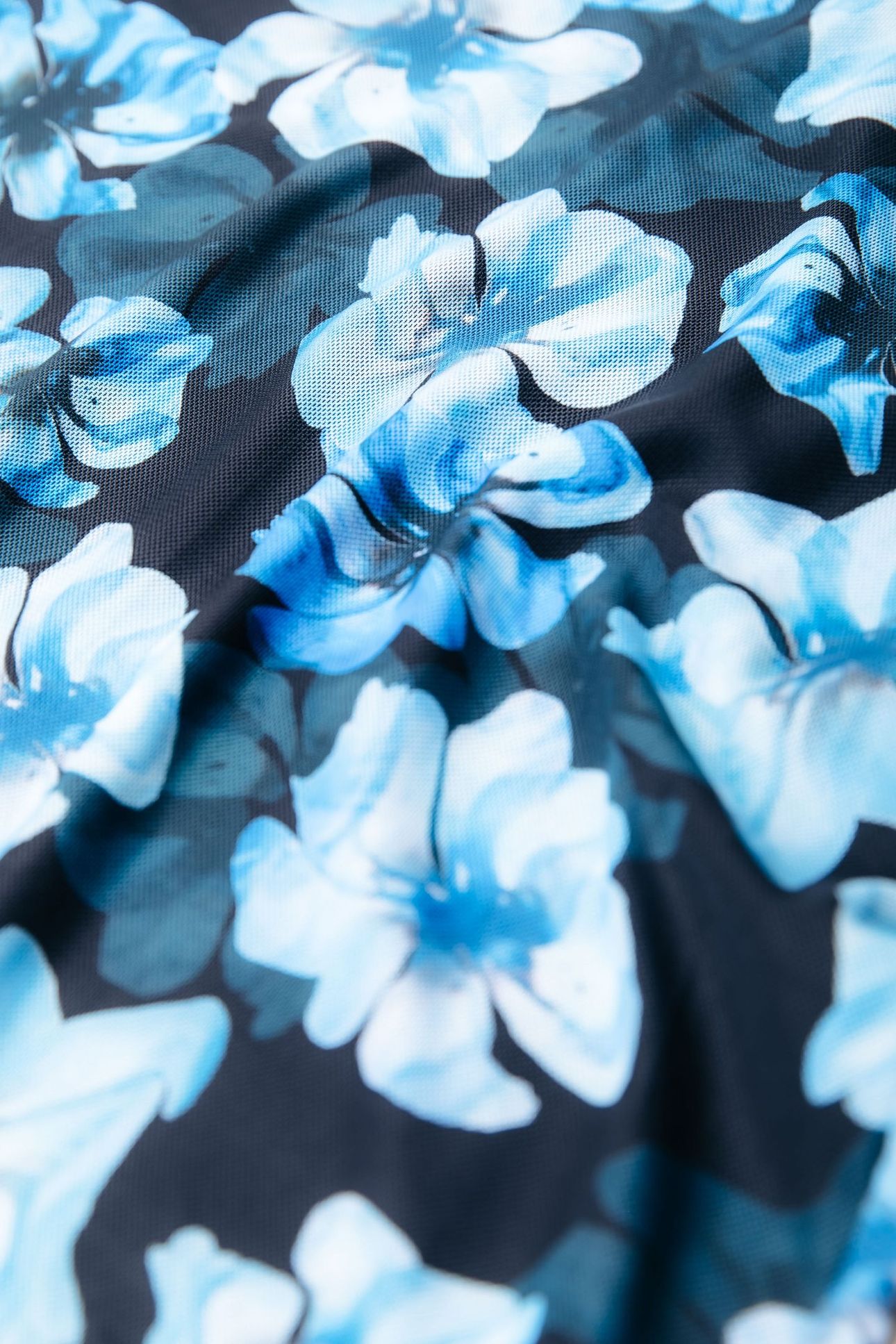 NEYO FLOWER MESH TURTLENECK TOP BLUE 3
