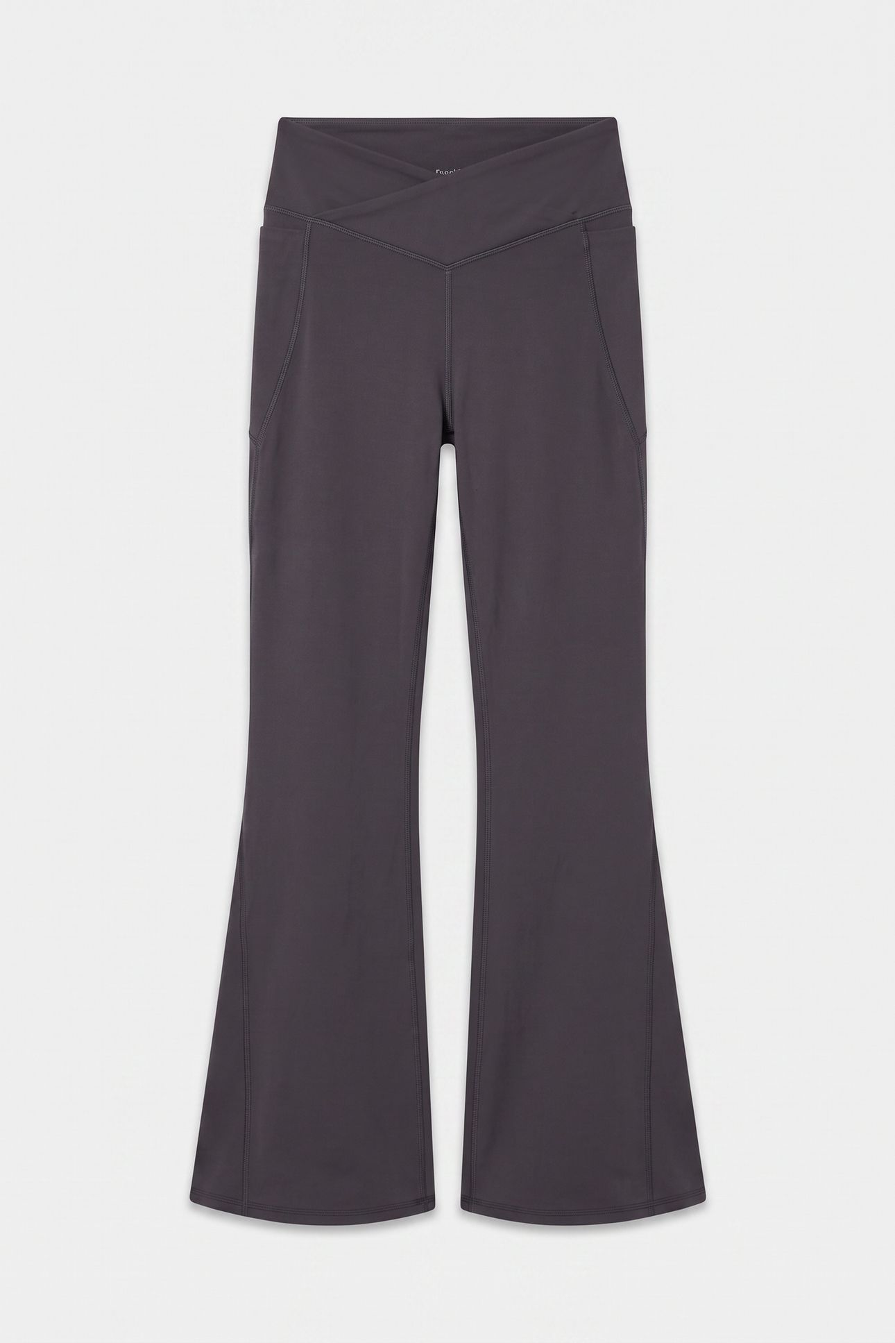 HIGH-WAISTED CROSSOVER FLARE MIDNIGHT 3