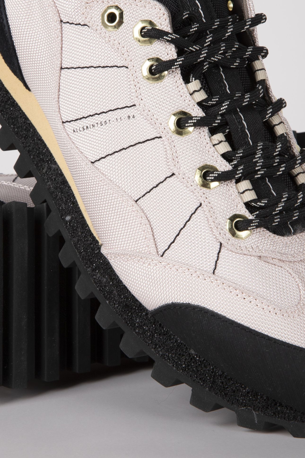 NEVIS SNEAKER BLUSH WHITE/BLACK 3
