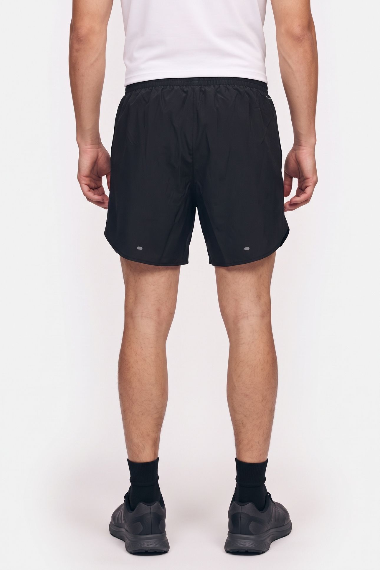UNISEX PERFORMANCE RUN IT SHORT BLACK 4