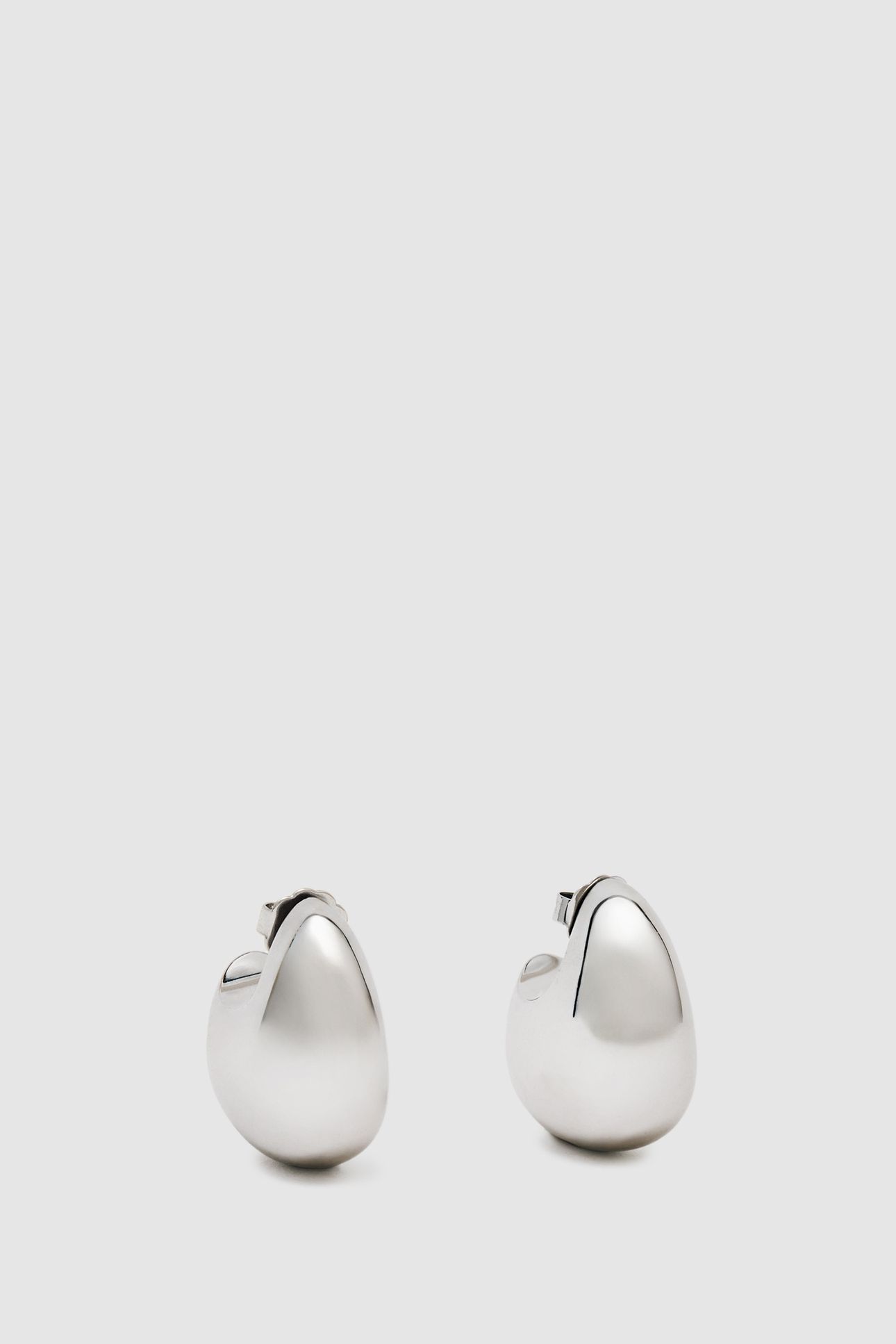 CURVE SCOOP EARRINGS SILVER TONE 1