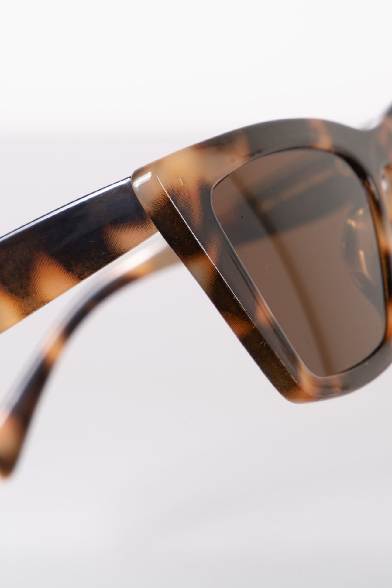 LISA SUNGLASSES BLACK 4