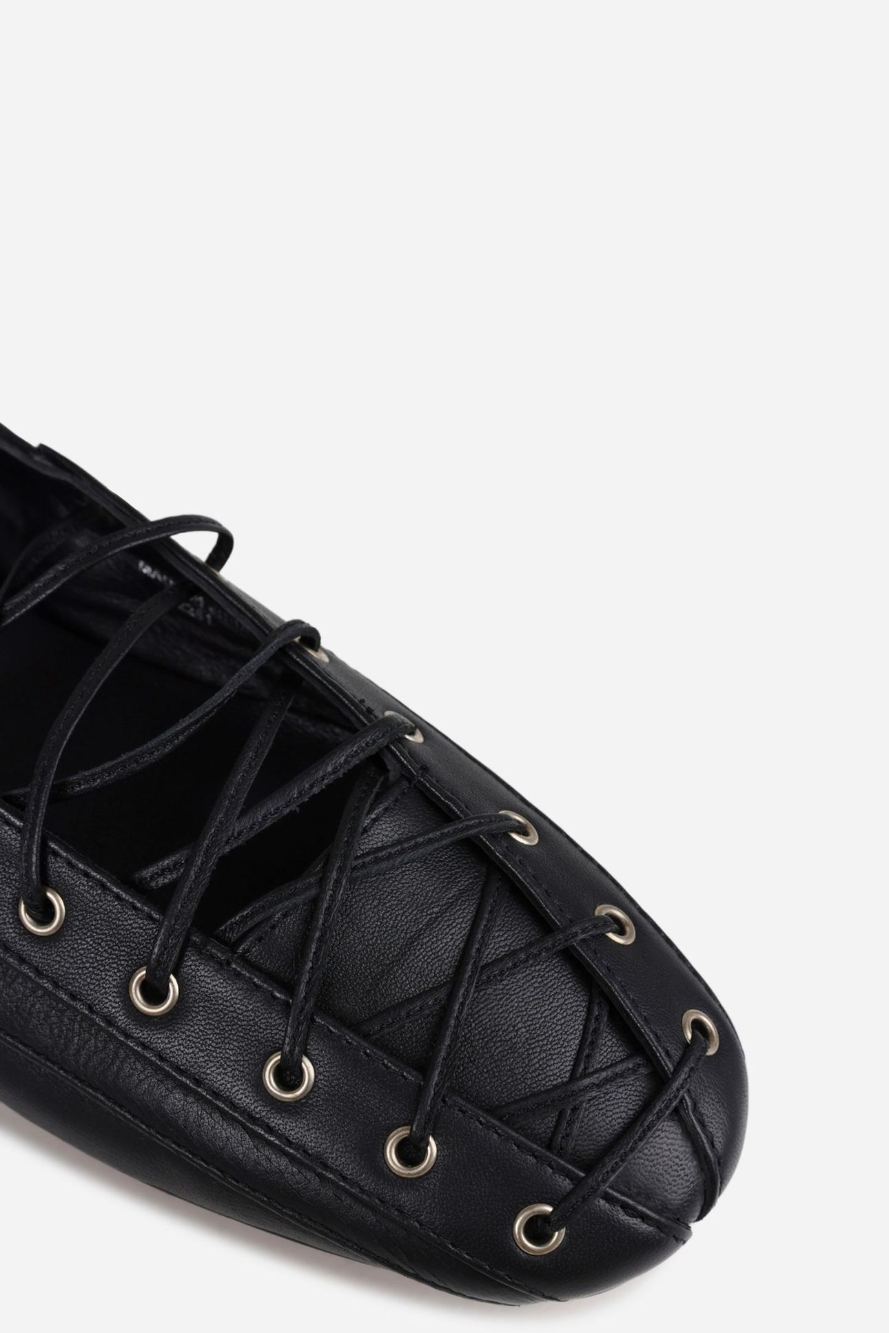 SER-AJAA LOW SHOE BLACK 6