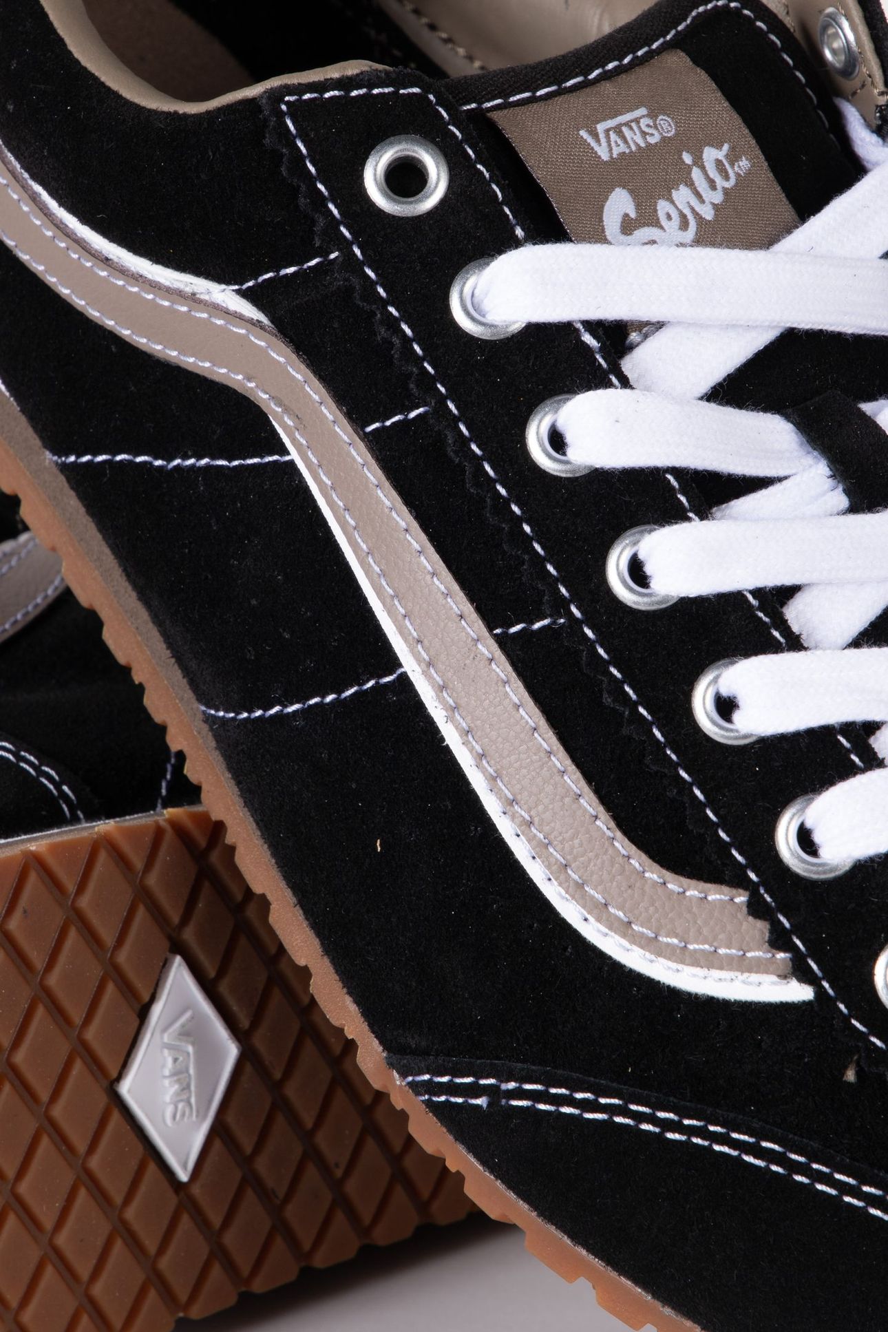 UNISEX SUPER LOWPRO BLACK 3