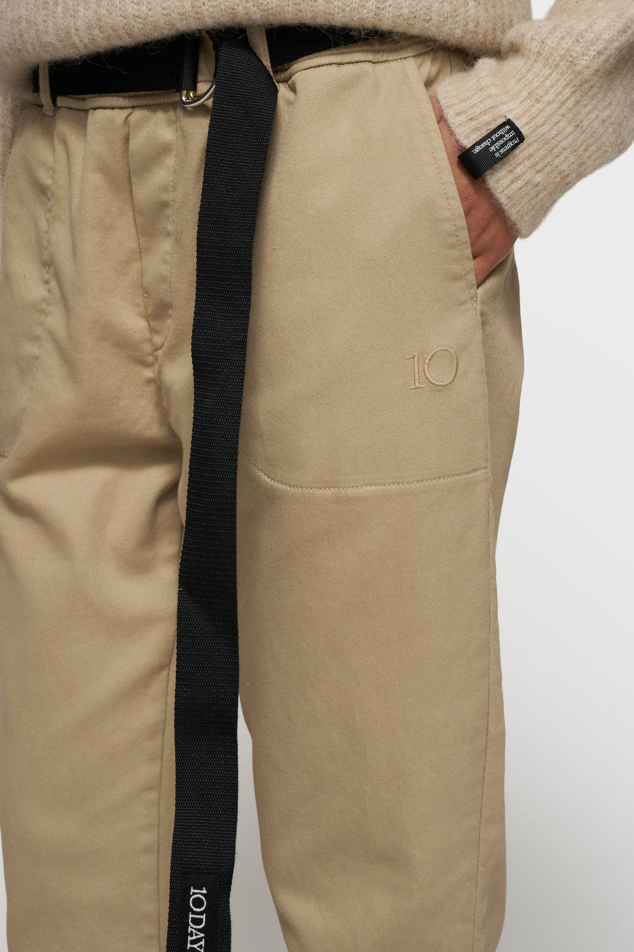 BELTED PANTS EARTH 6