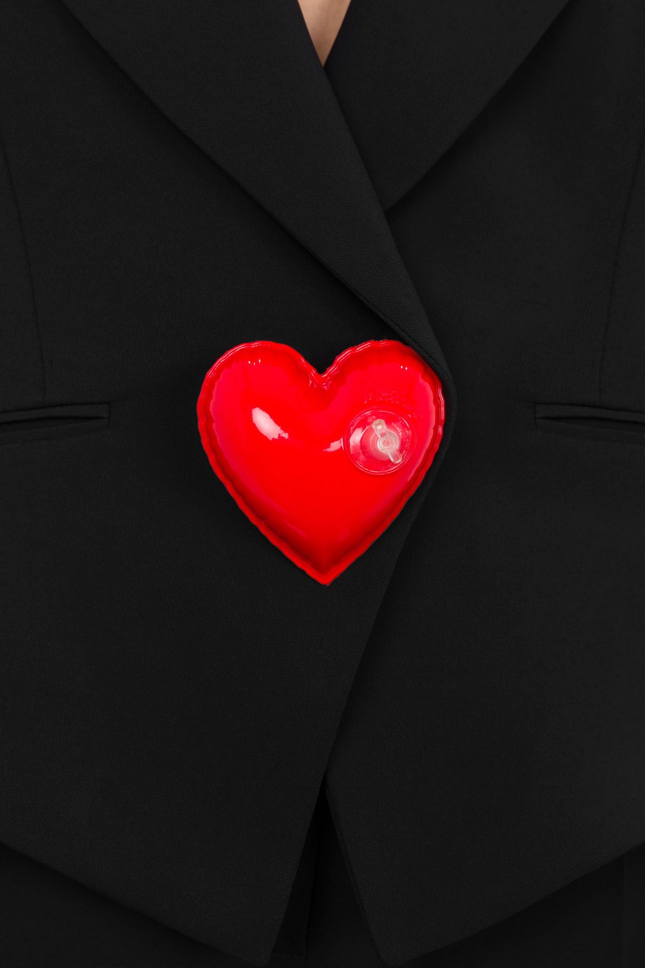 INFLATABLE HEART CADY JACKET BLACK 4