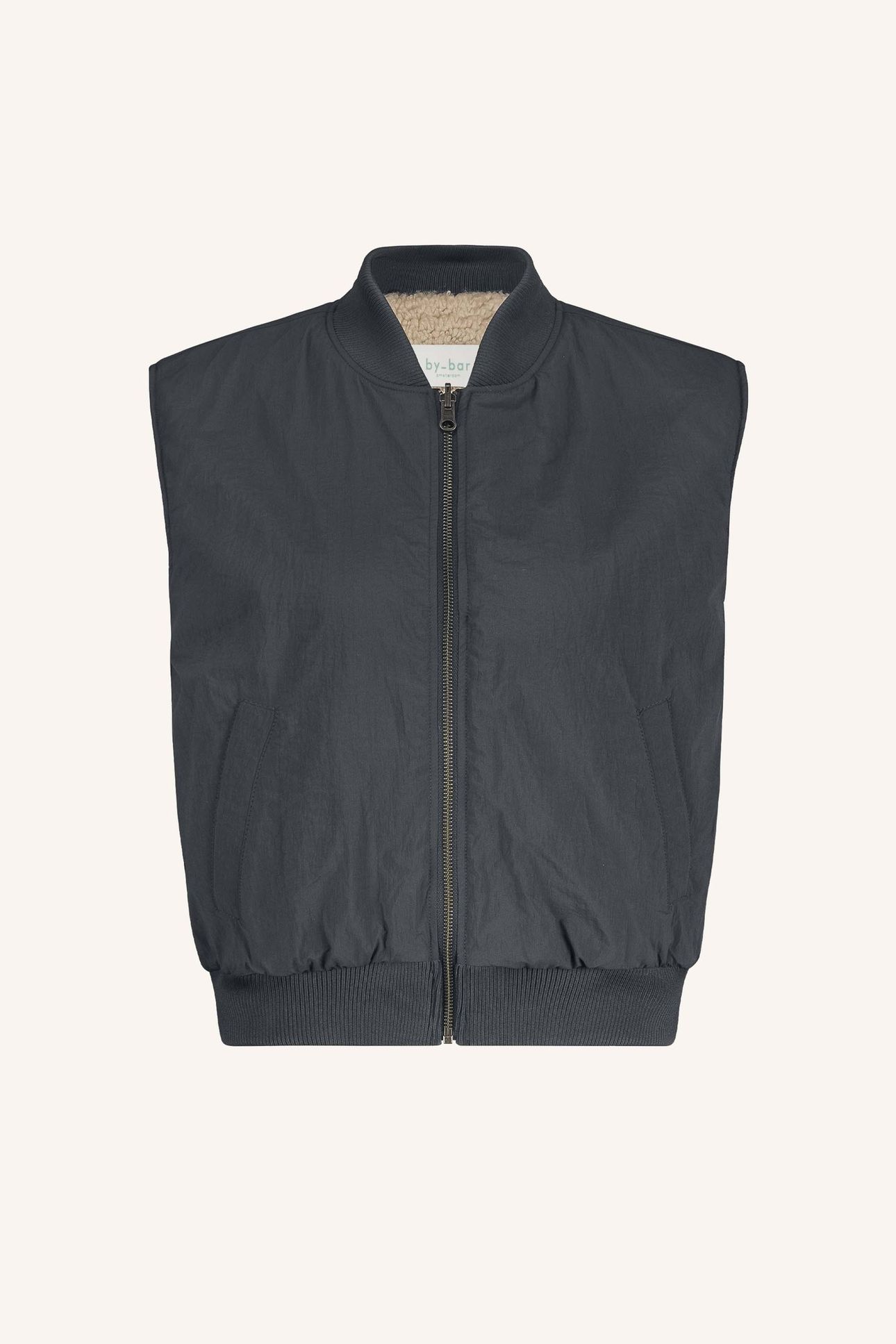 ALEKSI SLEEVELESS JACKET CHARCOAL 7