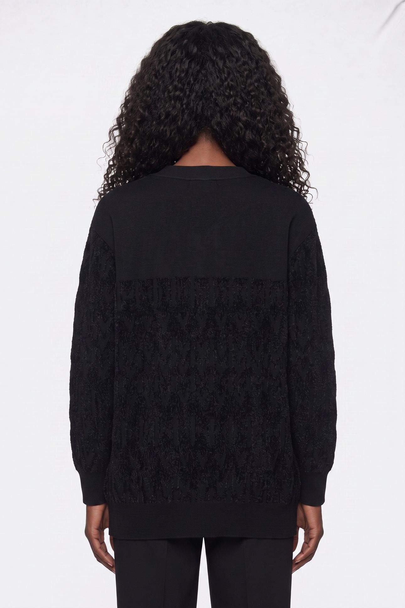 ADELE LOGO CHENILLE JET BLACK A996 2