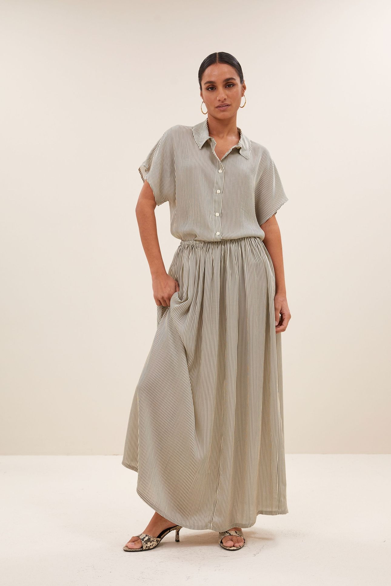 REVA VISCOSE STRIPE SKIRT GRAPHITE STRIPE PRINT 2