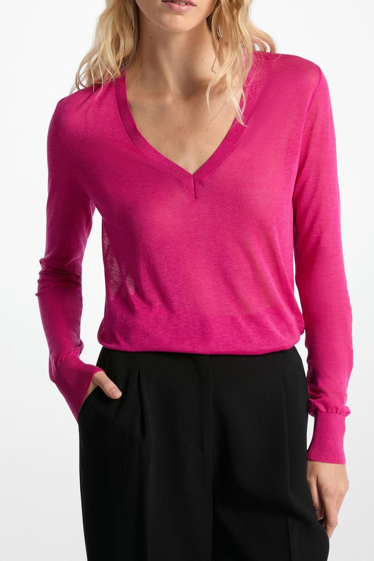 COTTON SILK V-NECK SWEATER WILD BERRY 1