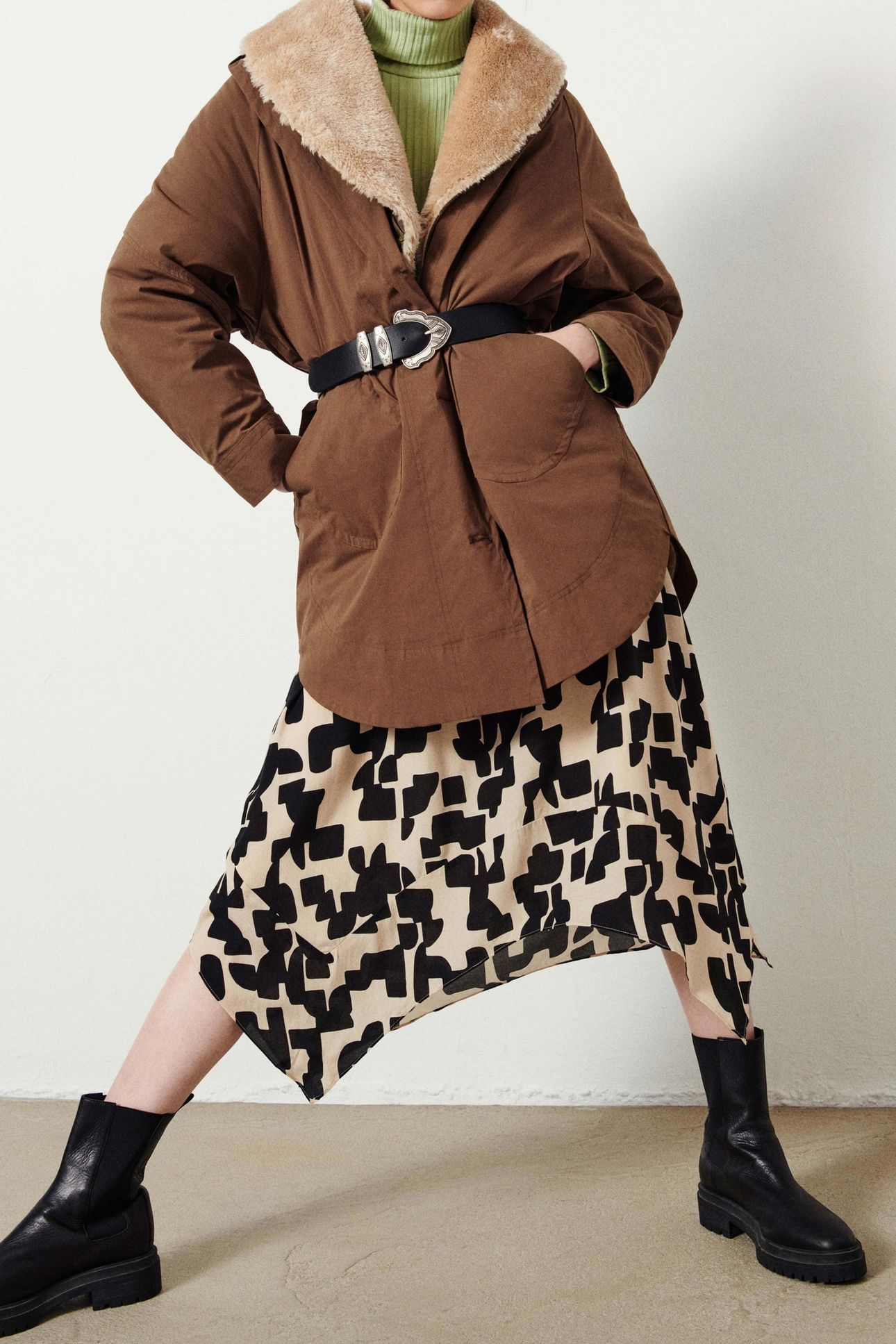 KNEE-LENGTH COAT KAKI 1