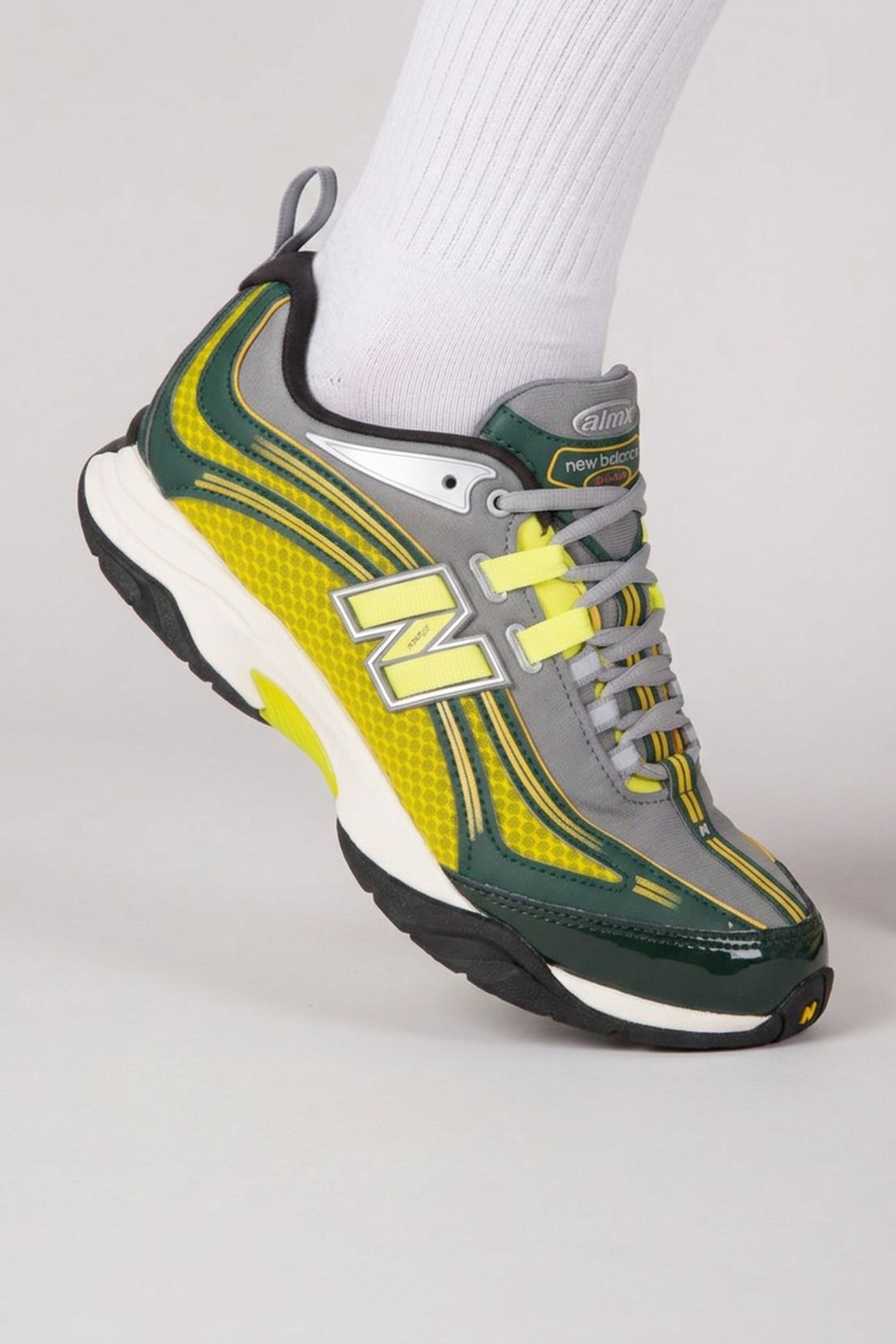 UNISEX ALD X NEW BALANCE RC56 NIGHTWATCH GREEN 2